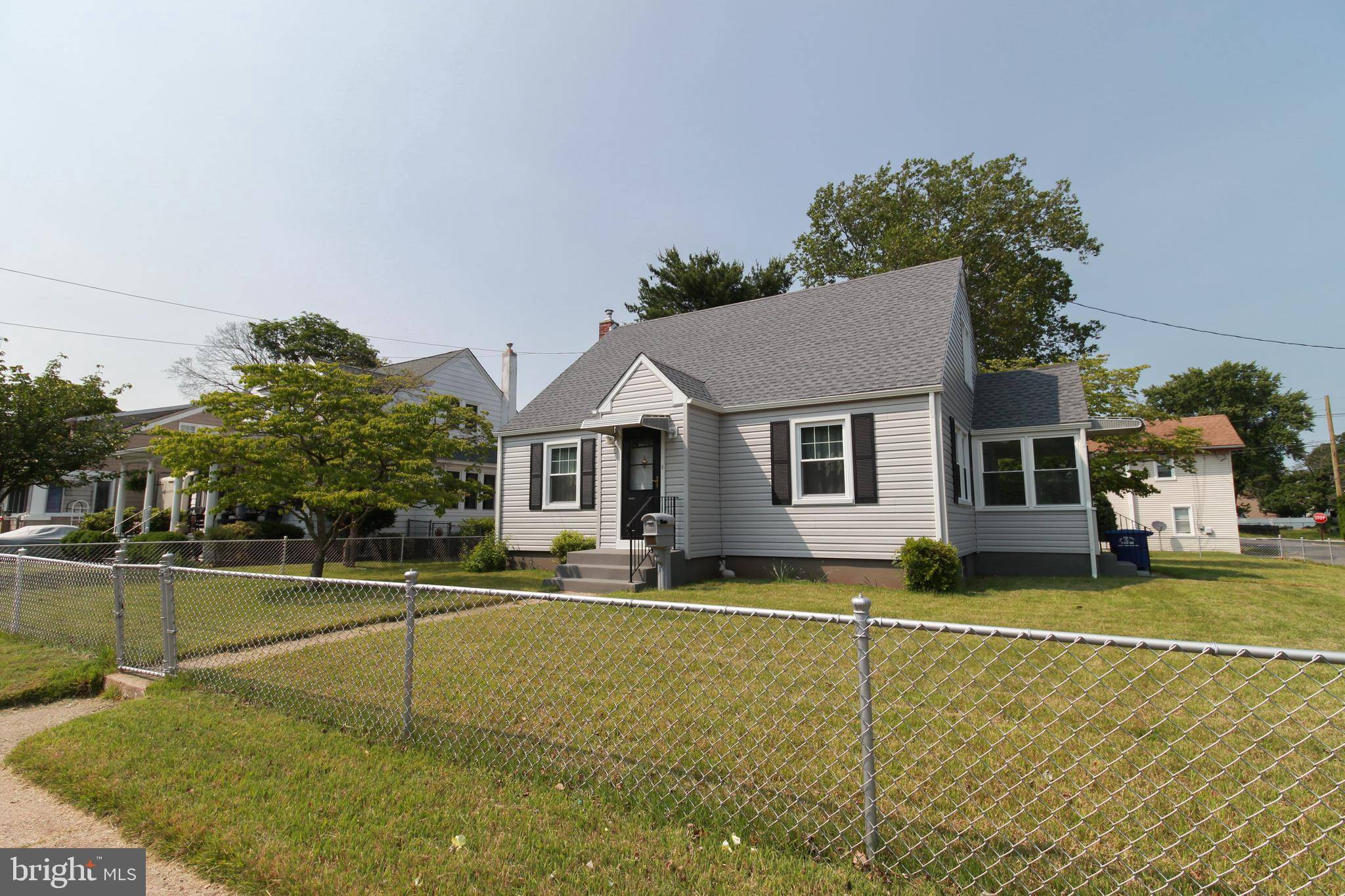 Florence, NJ 08518,211 W THIRD