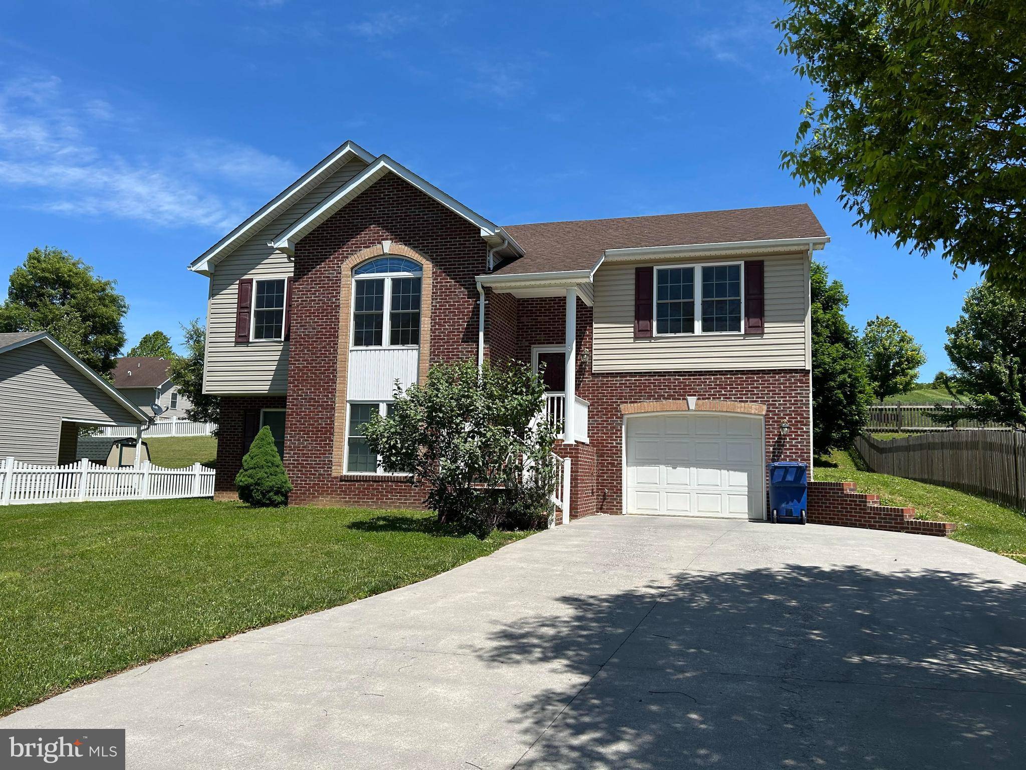 Front Royal, VA 22630,1118 ASHBY ST