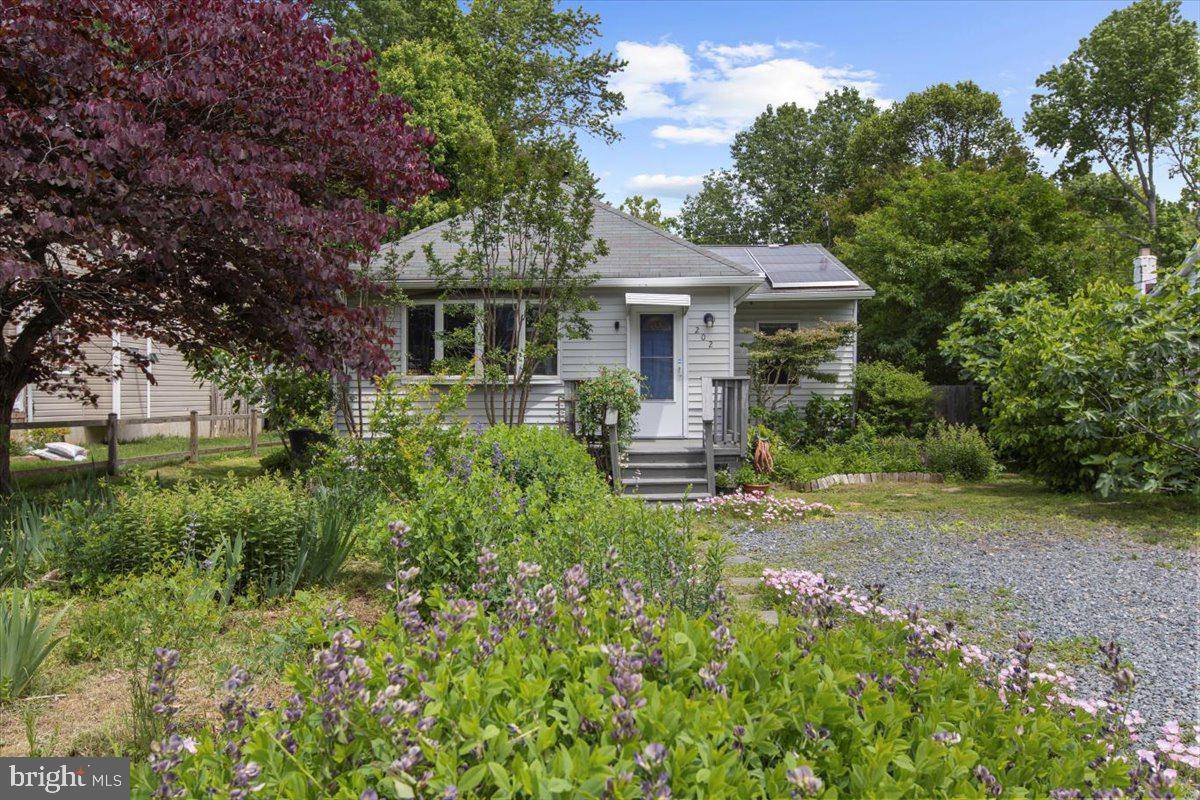 Edgewater, MD 21037,202 LAKEVIEW AVE