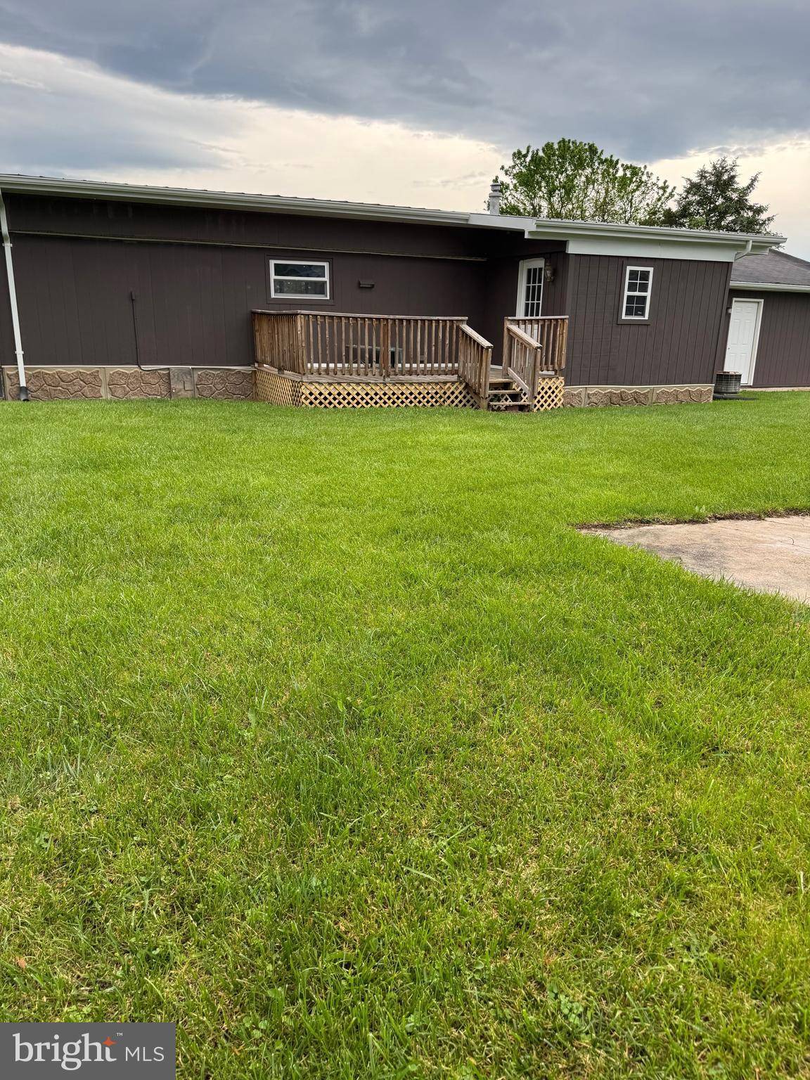 Moorefield, WV 26836,220 3RD ST
