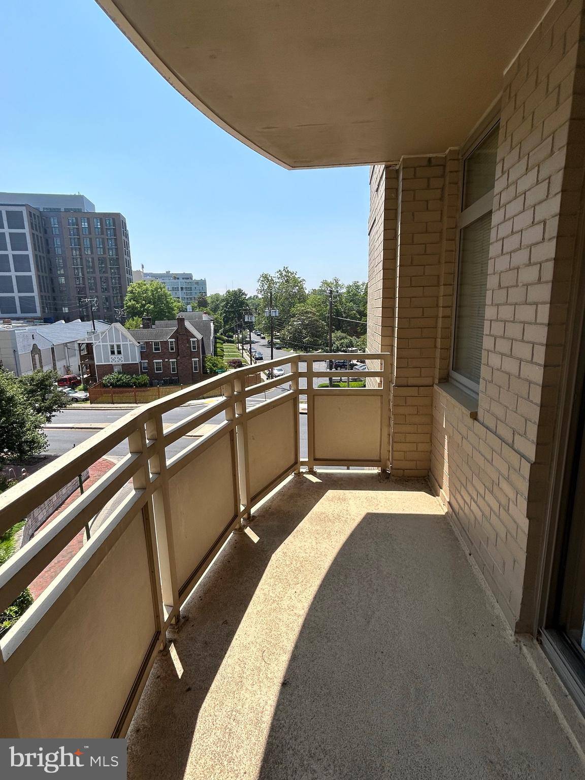 Bethesda, MD 20815,7111 WOODMONT AVE #401