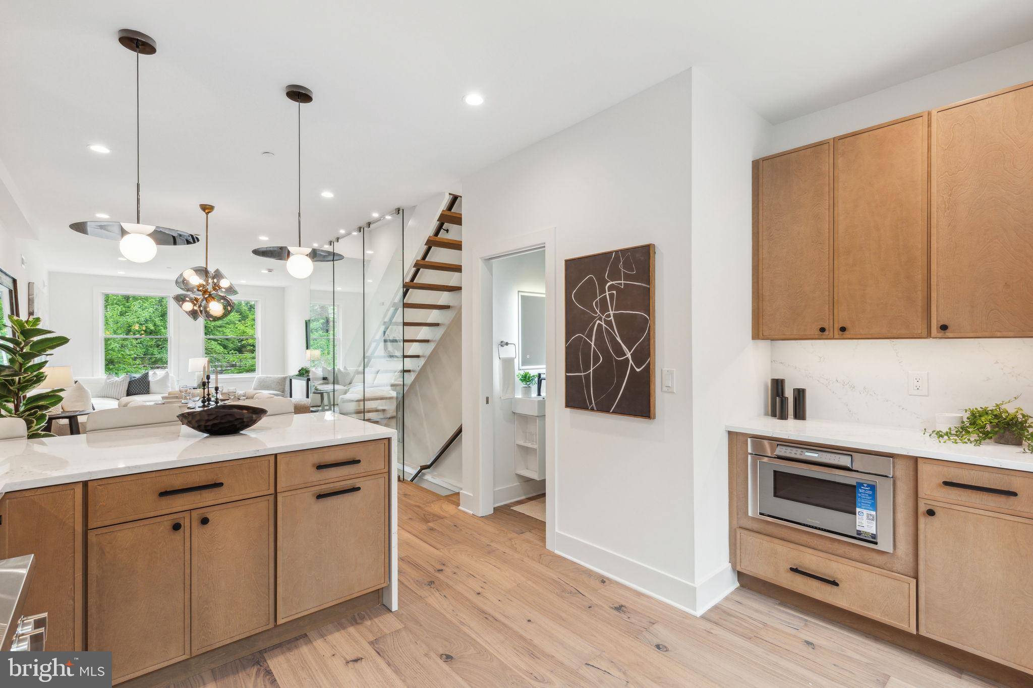 Philadelphia, PA 19103,2610 PINE ST