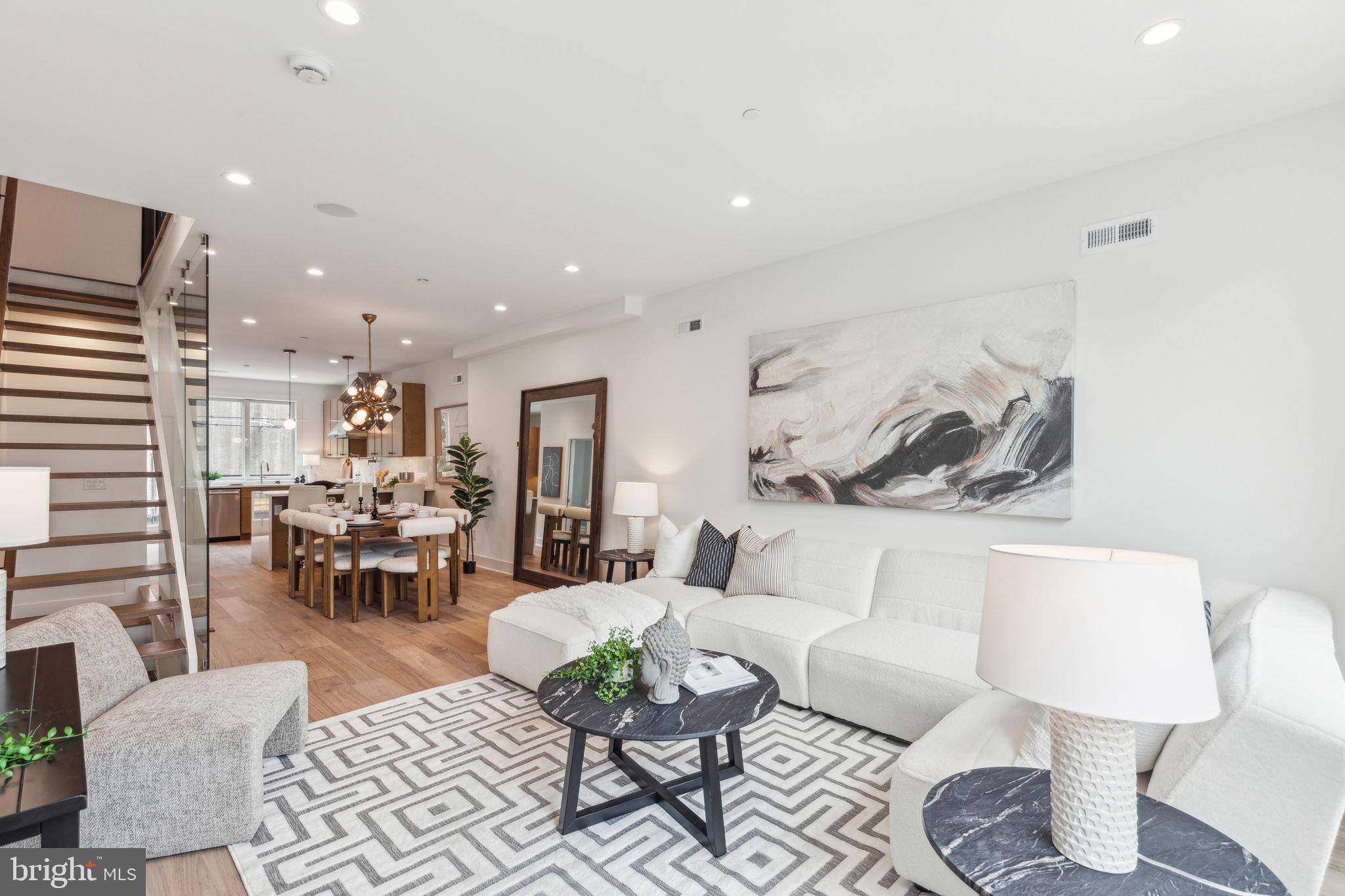 Philadelphia, PA 19103,2610 PINE ST