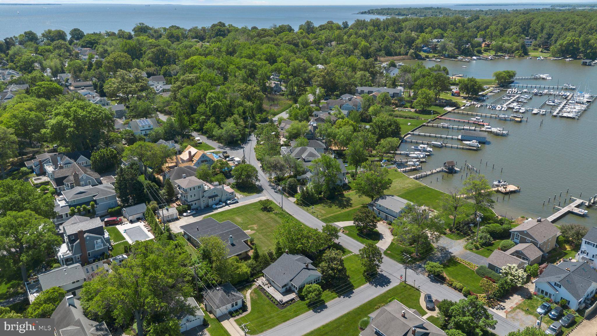 Annapolis, MD 21403,43 E LAKE DR