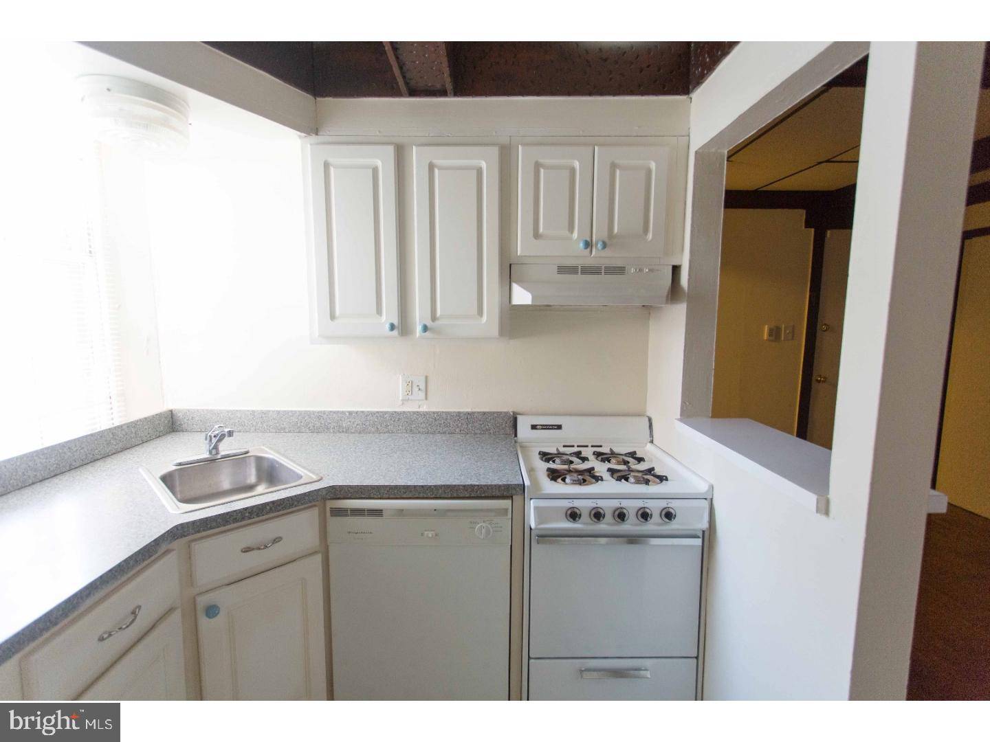 Philadelphia, PA 19107,901 CLINTON ST #4