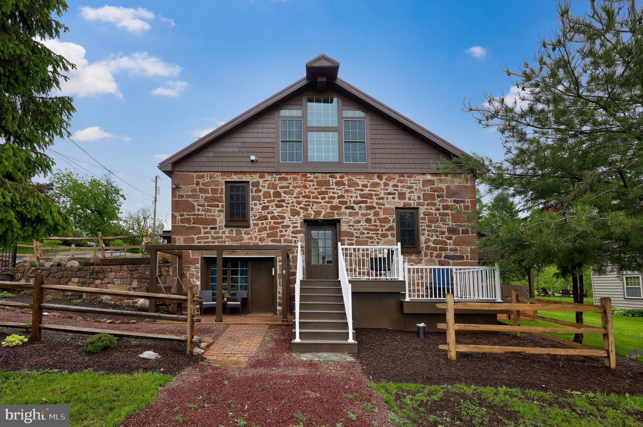 Reinholds, PA 17569,1700 N TEXTER MOUNTAIN RD