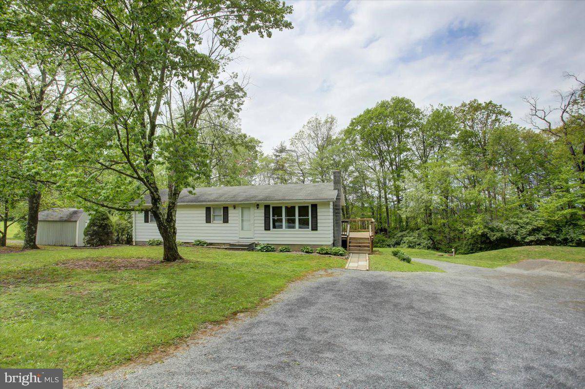 Mcconnellsburg, PA 17233,2033 E DUTCH CORNER RD
