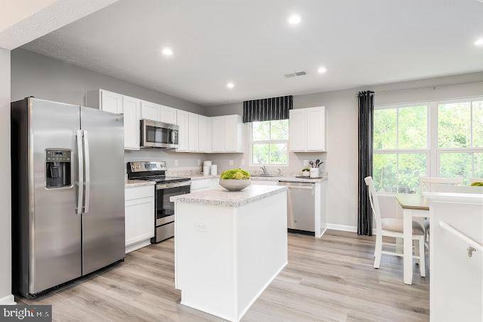 Coatesville, PA 19320,380 HAMILTON LN