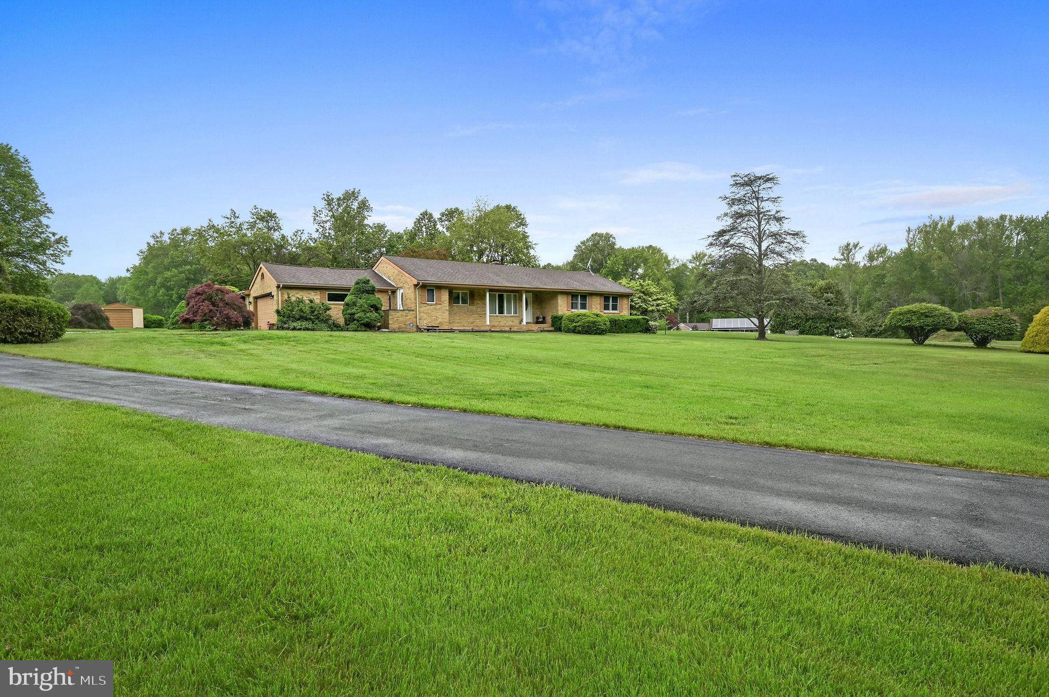 Townsend, DE 19734,232 DEER RUN RD