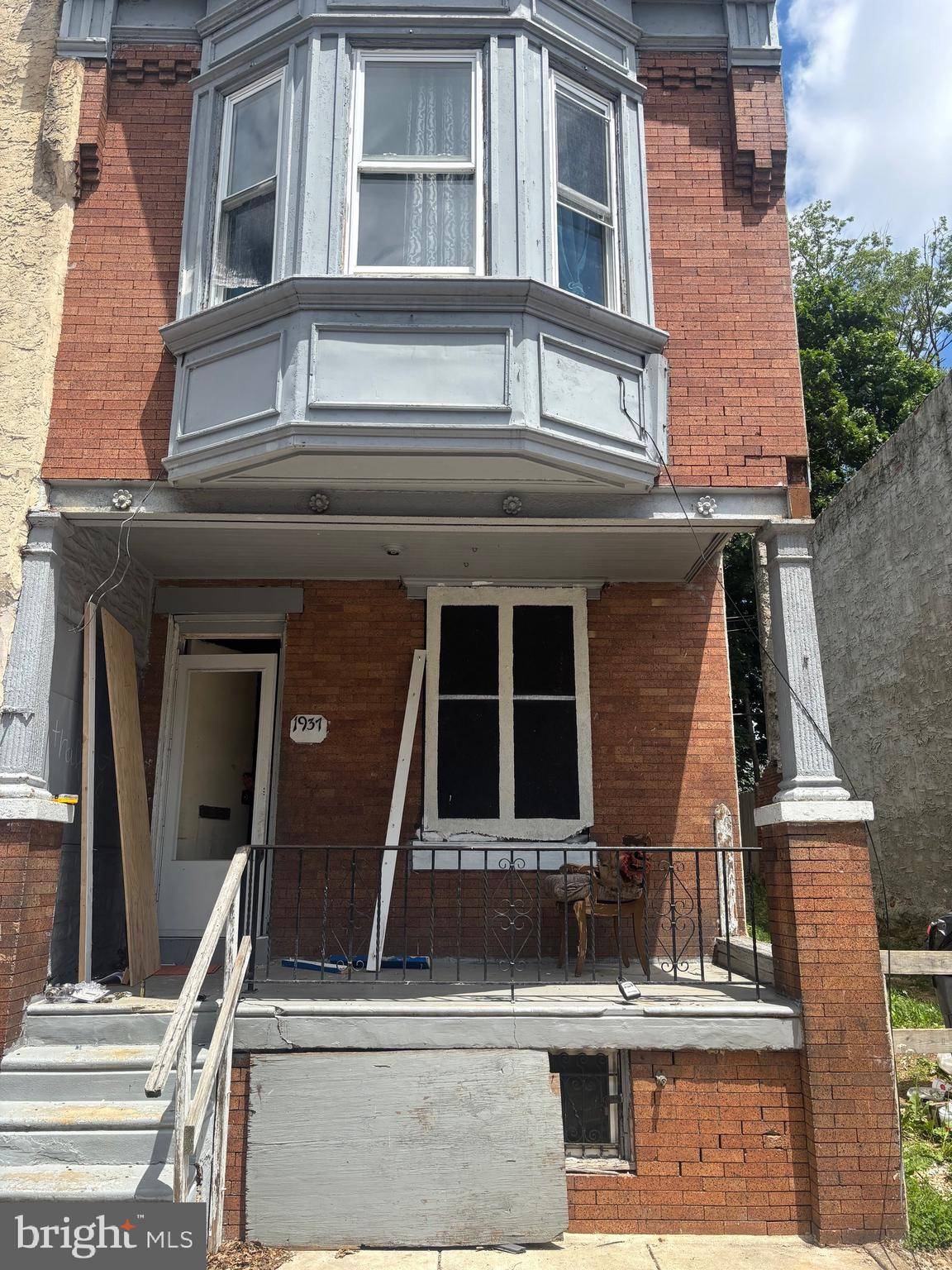 Philadelphia, PA 19143,1937 S REDFIELD ST