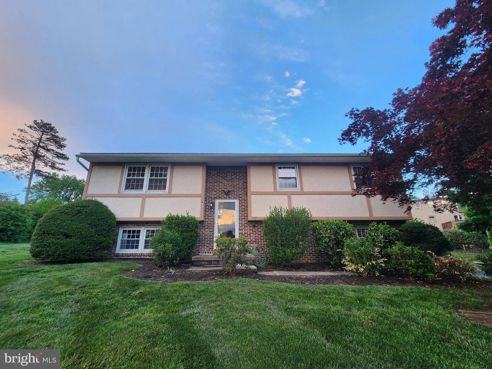 Reading, PA 19607,719 LOBLOLLY LANE