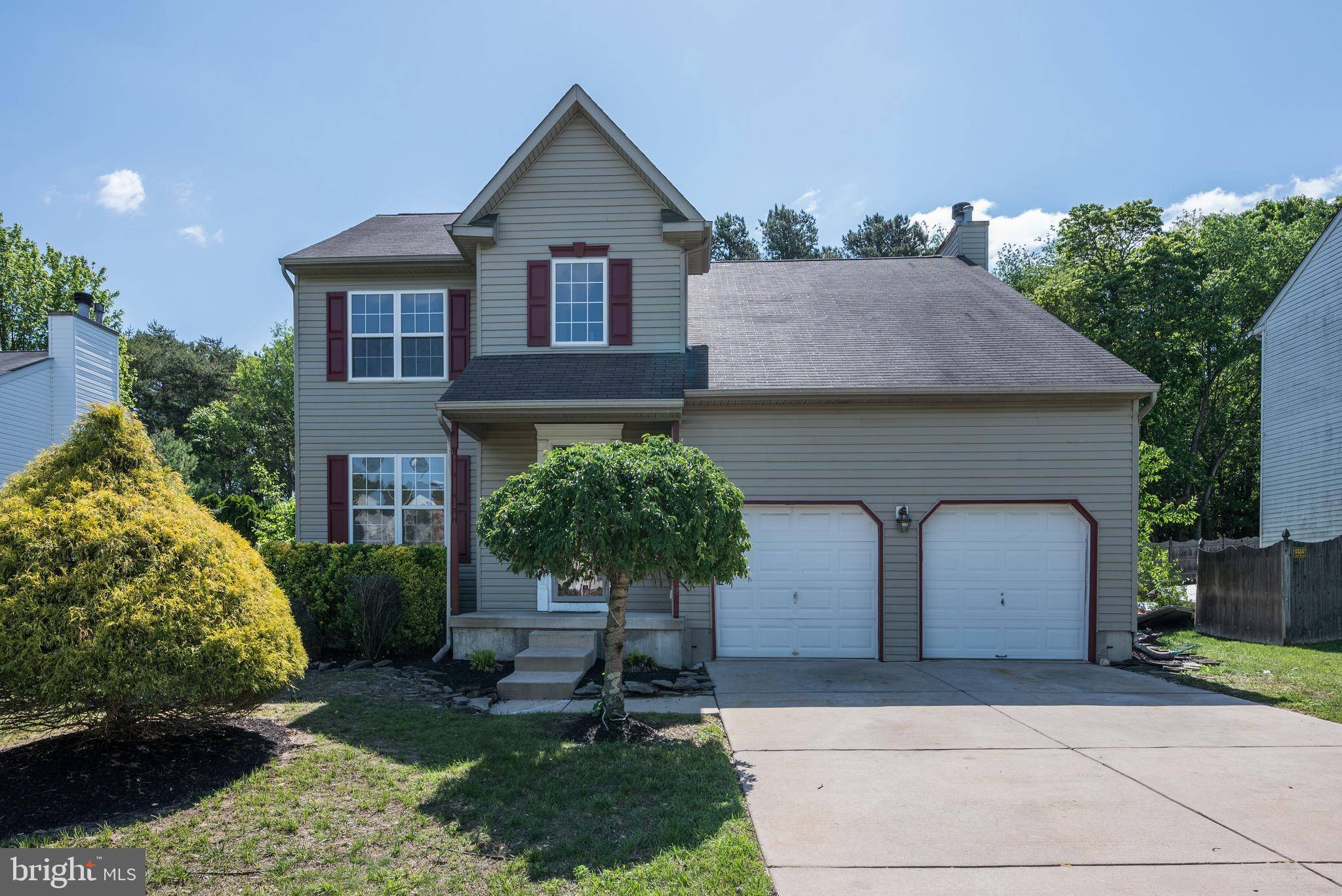 Blackwood, NJ 08012,28 HIDDEN DR