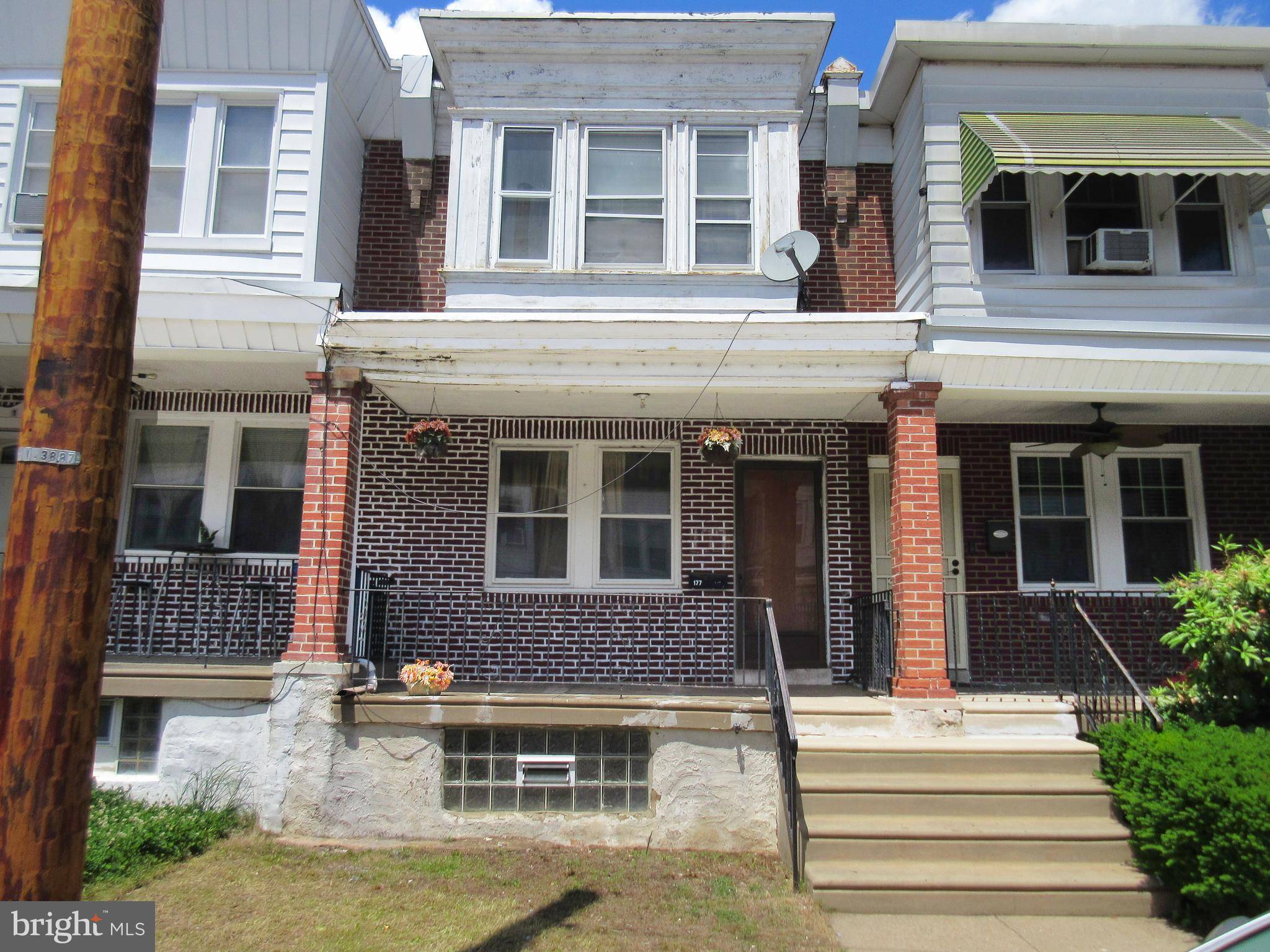 Philadelphia, PA 19120,177 ROSELYN ST