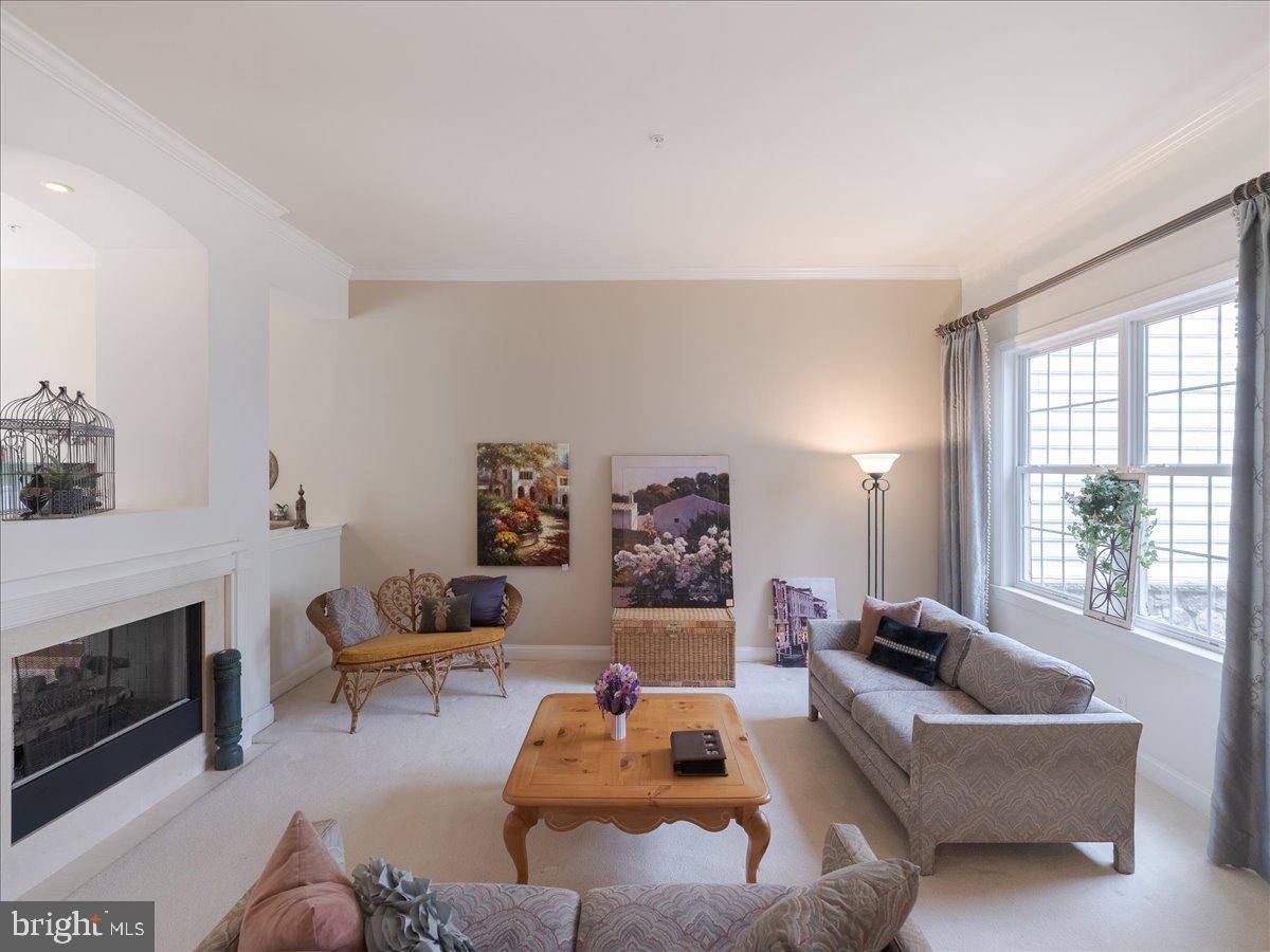 Exton, PA 19341,120 WHITELAND HILLS CIR