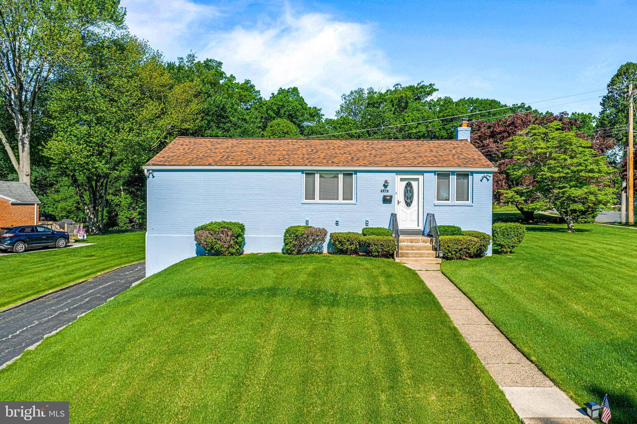 Broomall, PA 19008,200 PARKVIEW DR