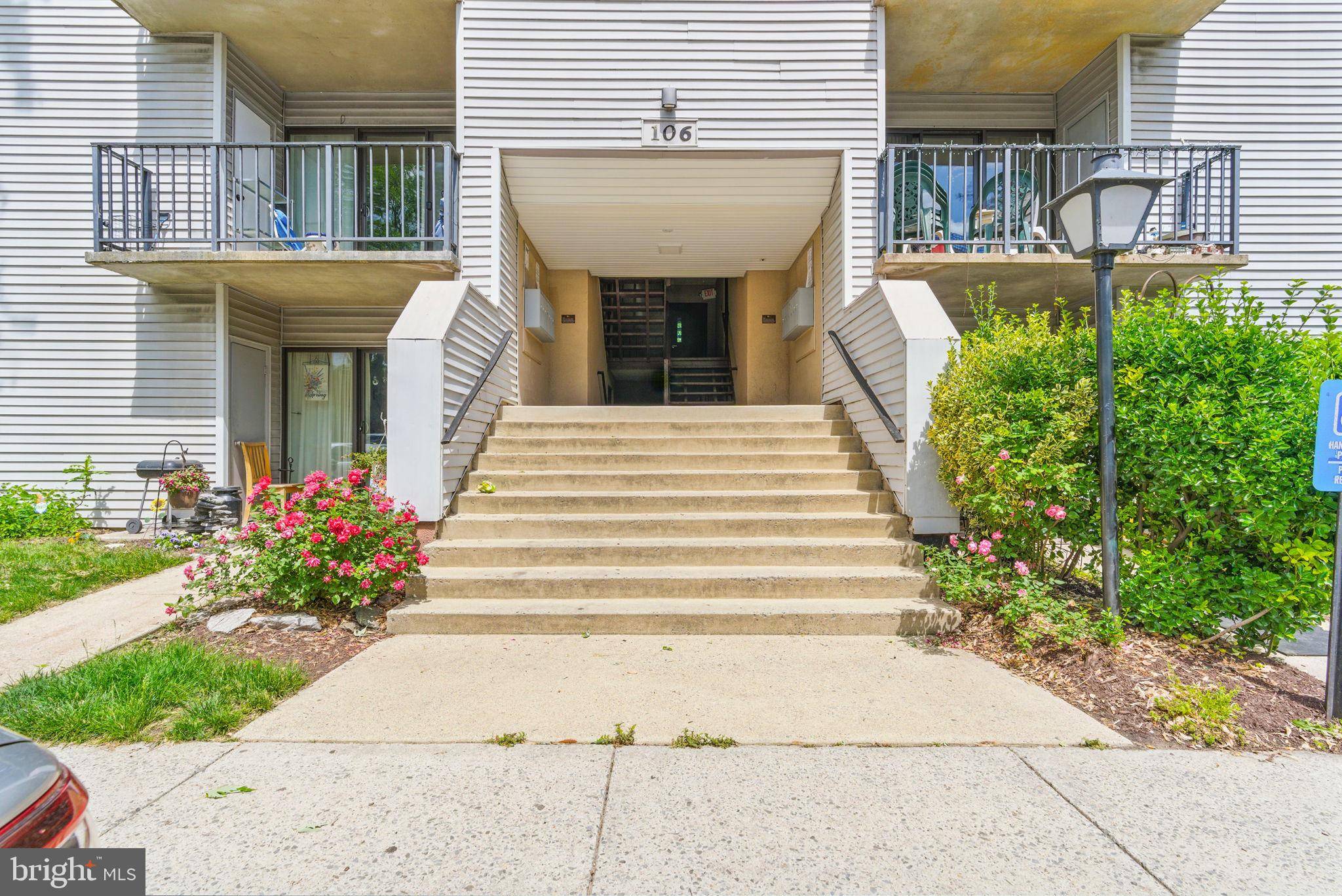 Gaithersburg, MD 20877,106 DUVALL LN #43