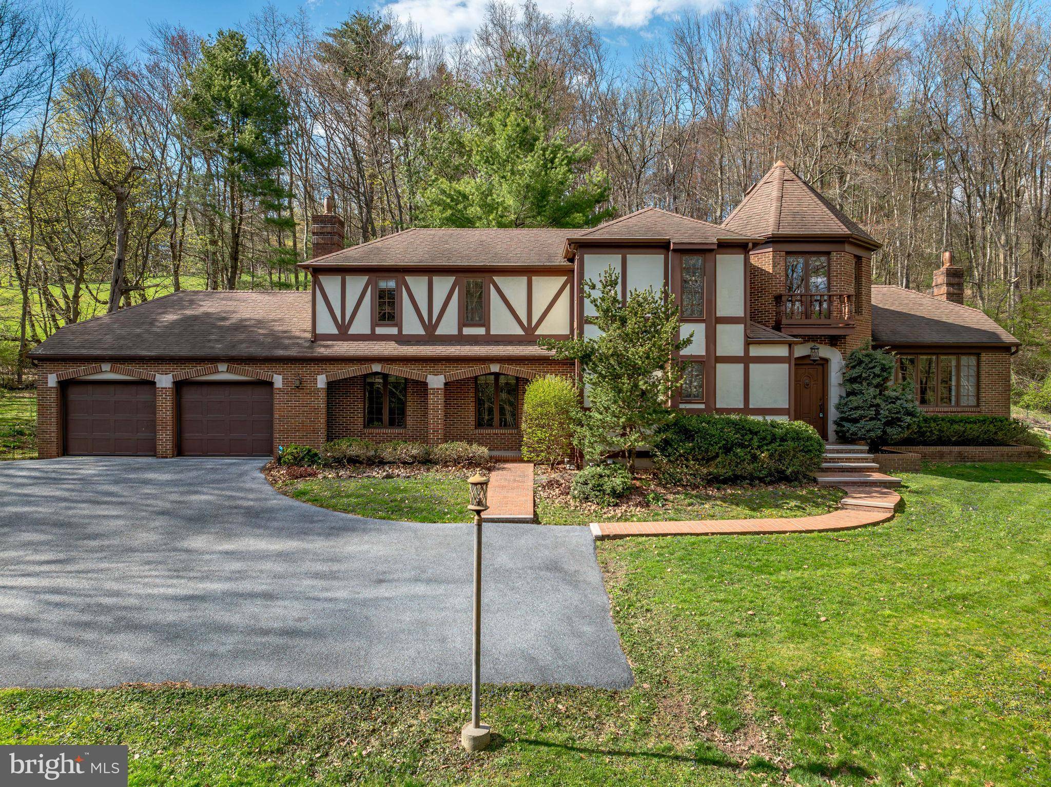 Ashland, PA 17921,79 COUNTRY CLUB RD