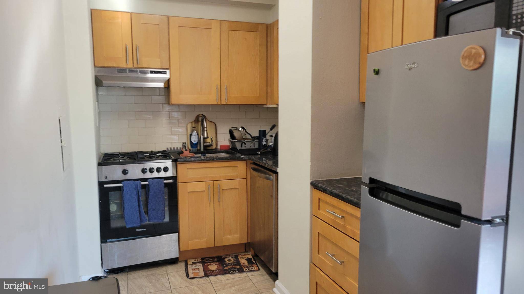 Philadelphia, PA 19103,2101-17 CHESTNUT ST #215