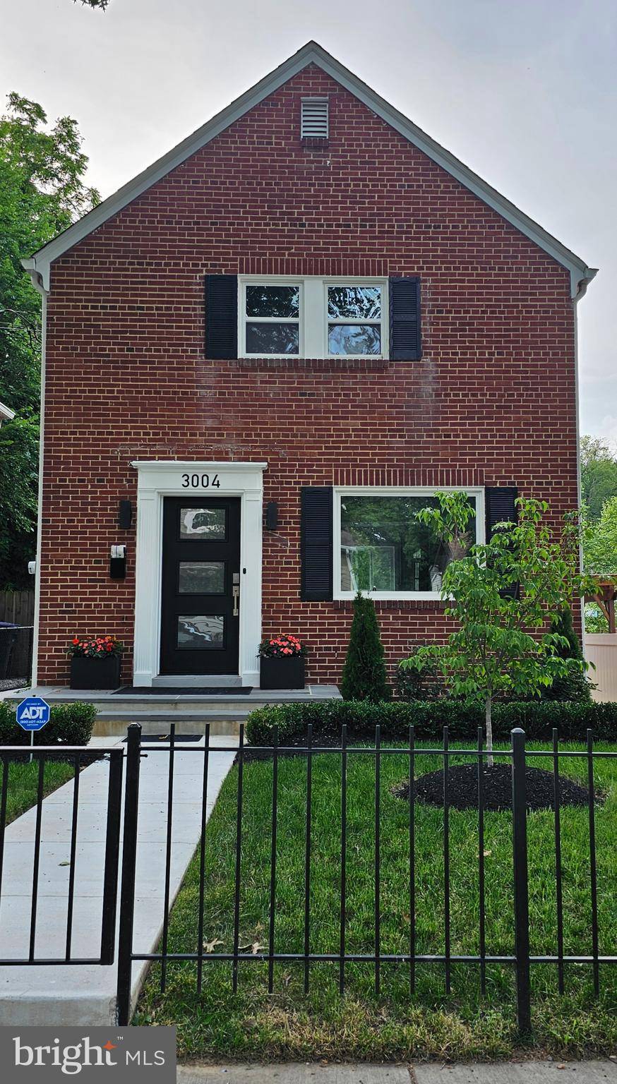 Washington, DC 20018,3004 VISTA ST NE
