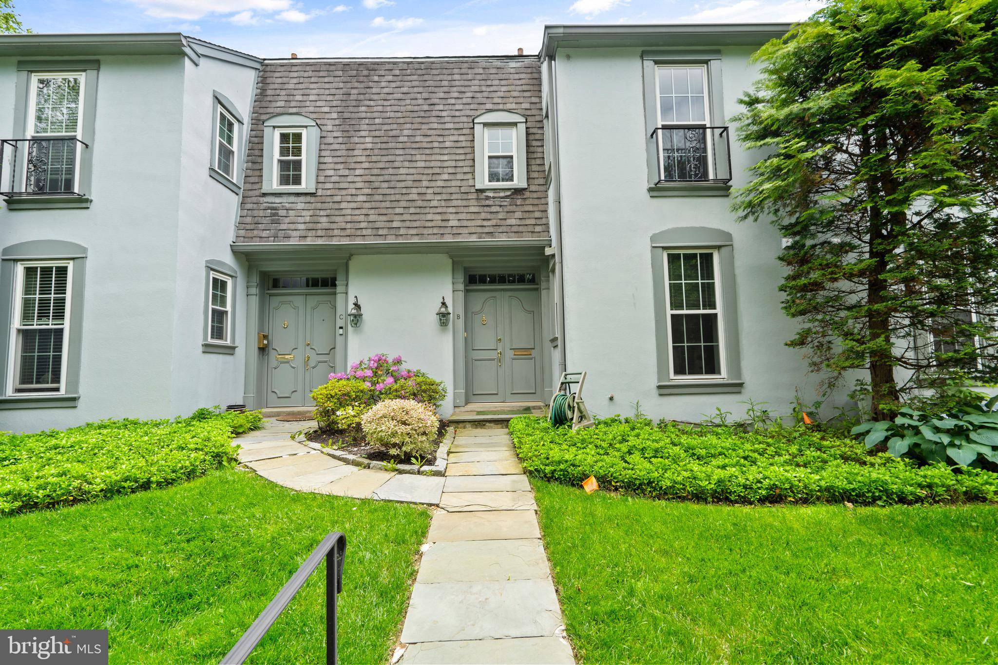 Ardmore, PA 19003,15 LLANFAIR RD #B