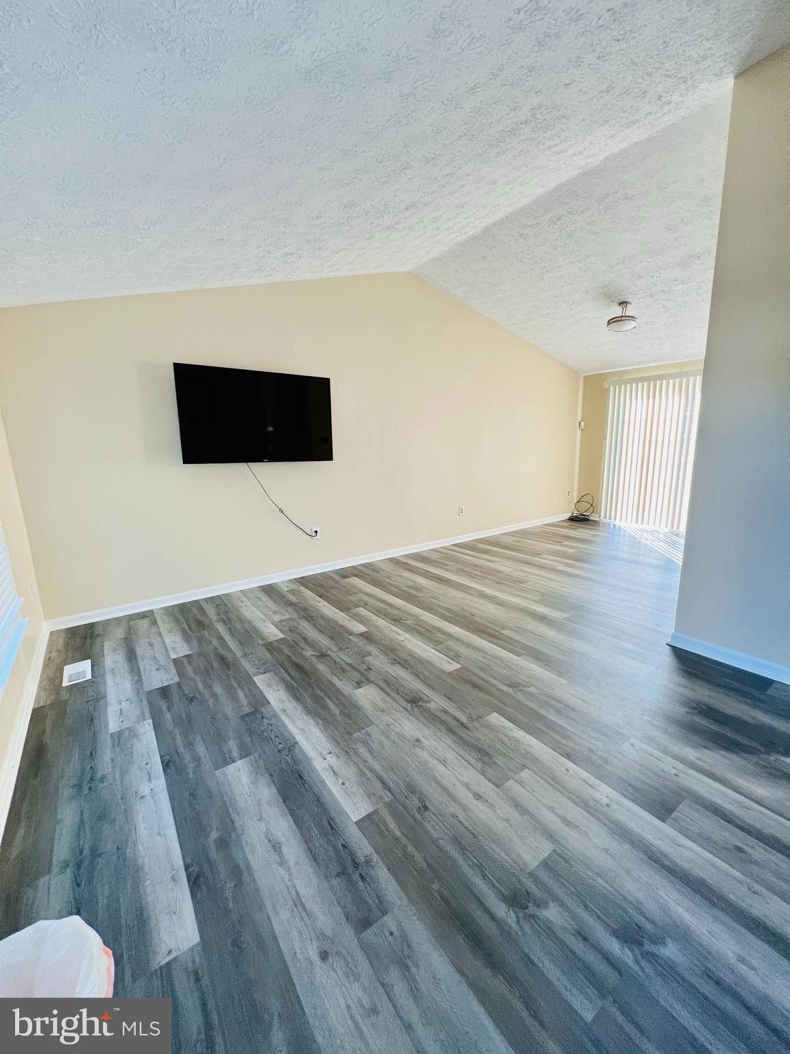 Upper Marlboro, MD 20774,2015 MAPLELEAF PL
