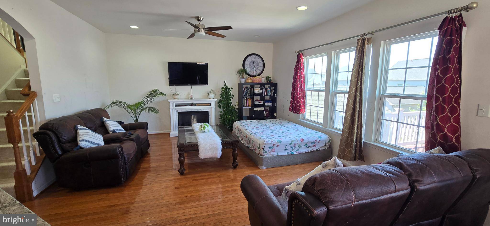 Clarksburg, MD 20871,22650 SHINING HARNESS ST