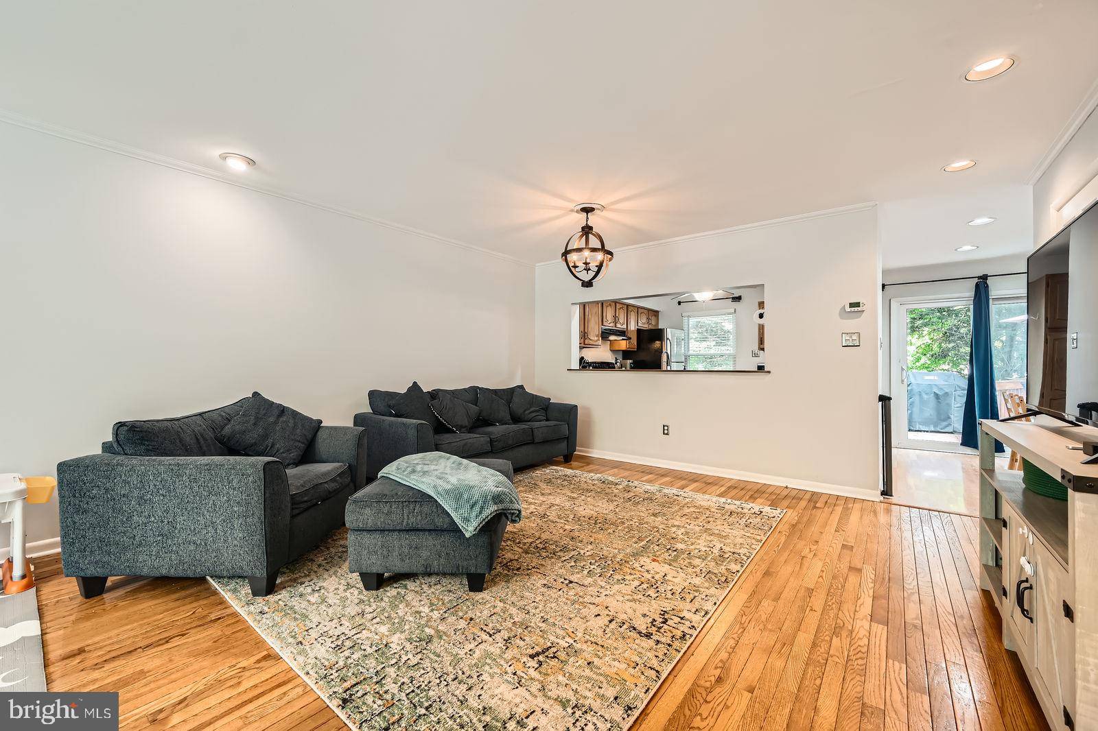 Catonsville, MD 21228,1895 NORHURST WAY N