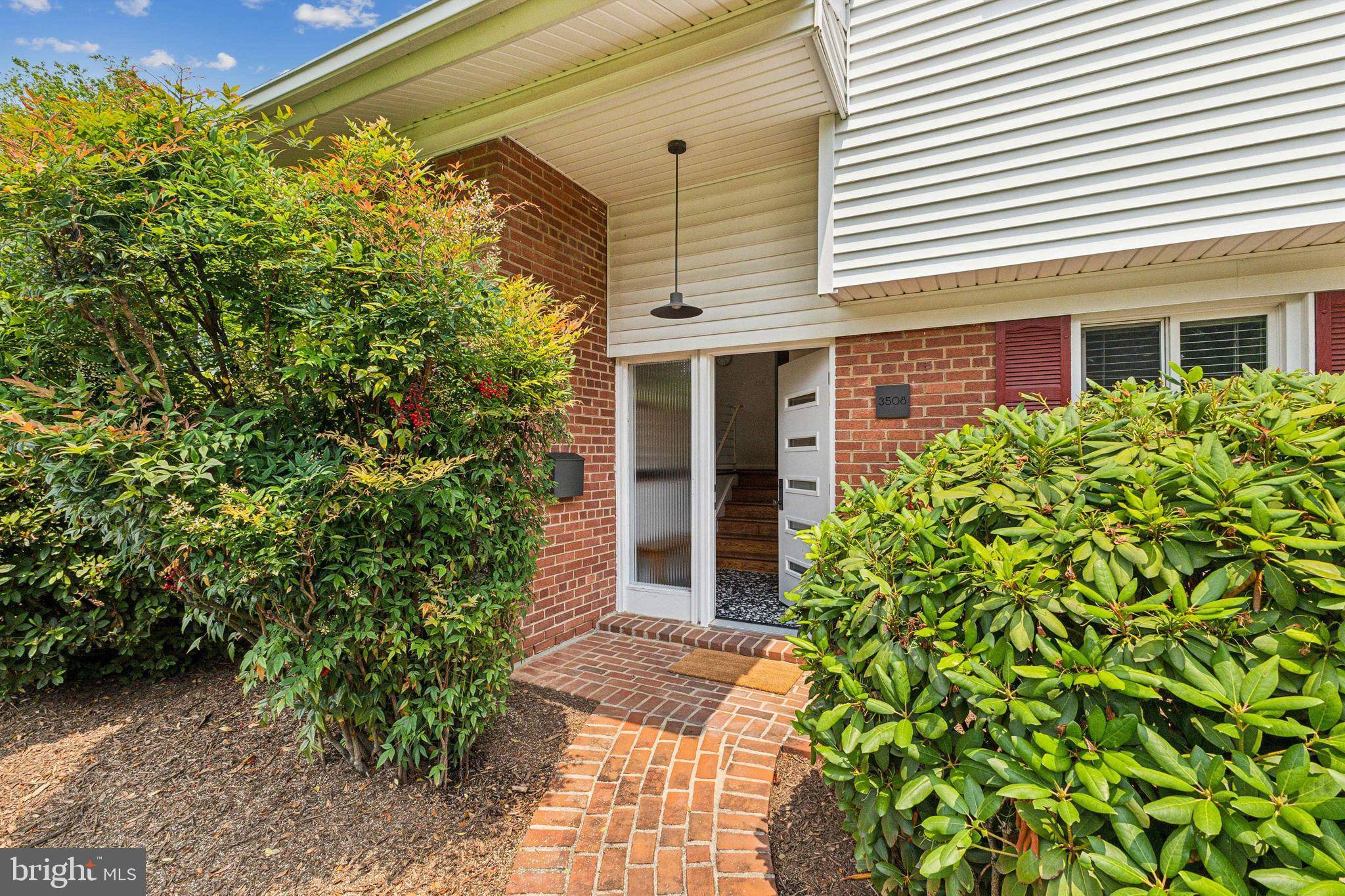 Fairfax, VA 22030,3508 BROOKWOOD DR