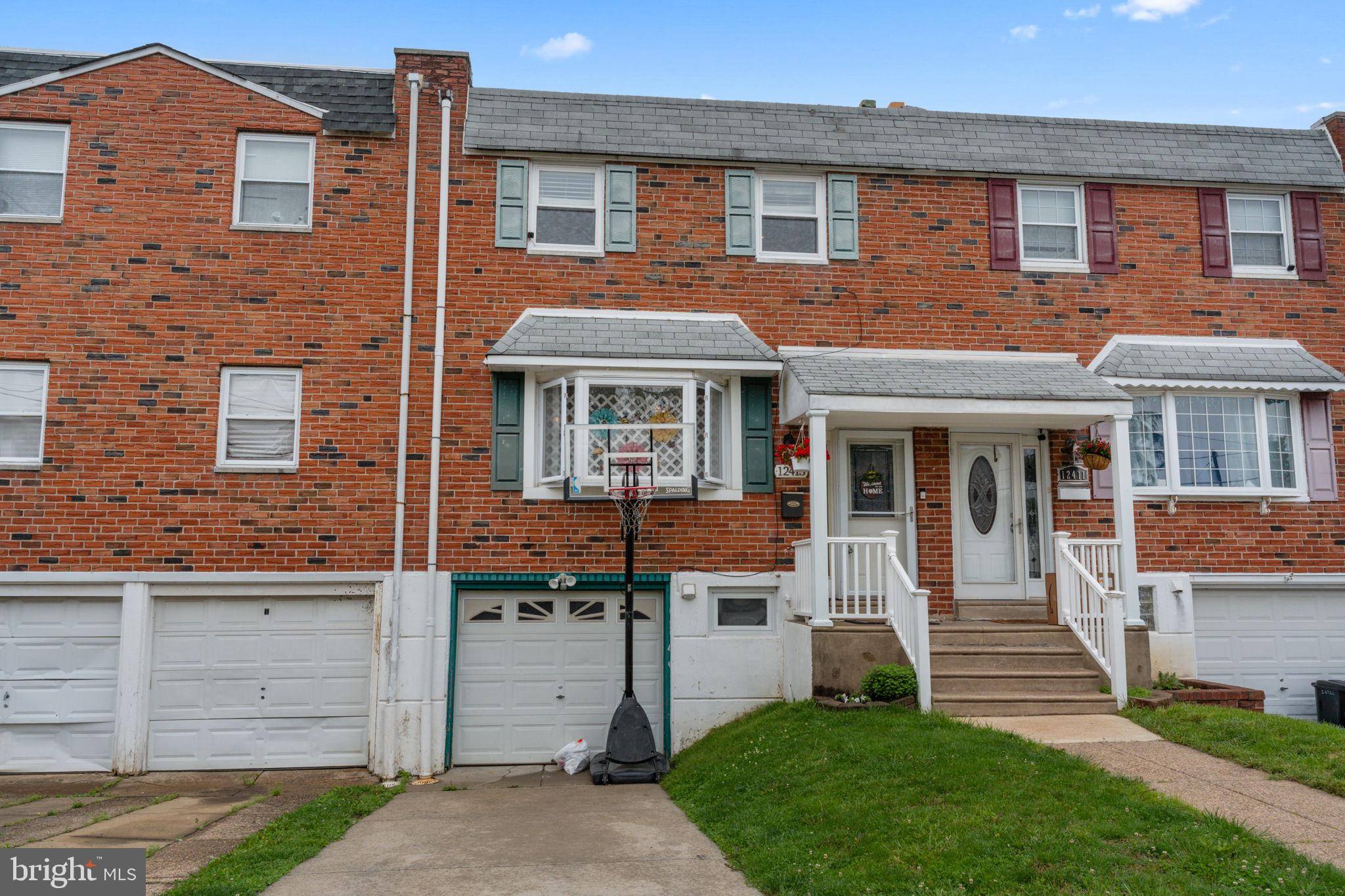 Philadelphia, PA 19154,12413 BARBARY RD