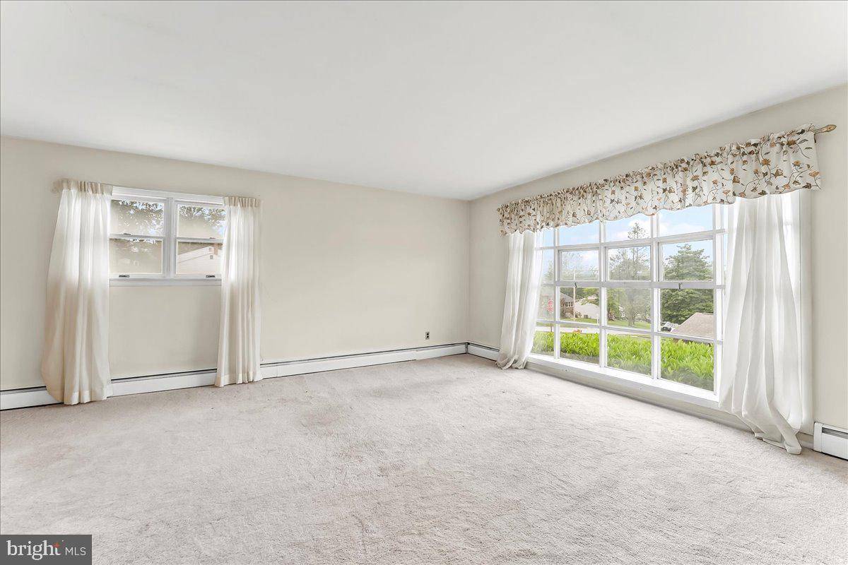 Kennett Square, PA 19348,204 OAK AVE