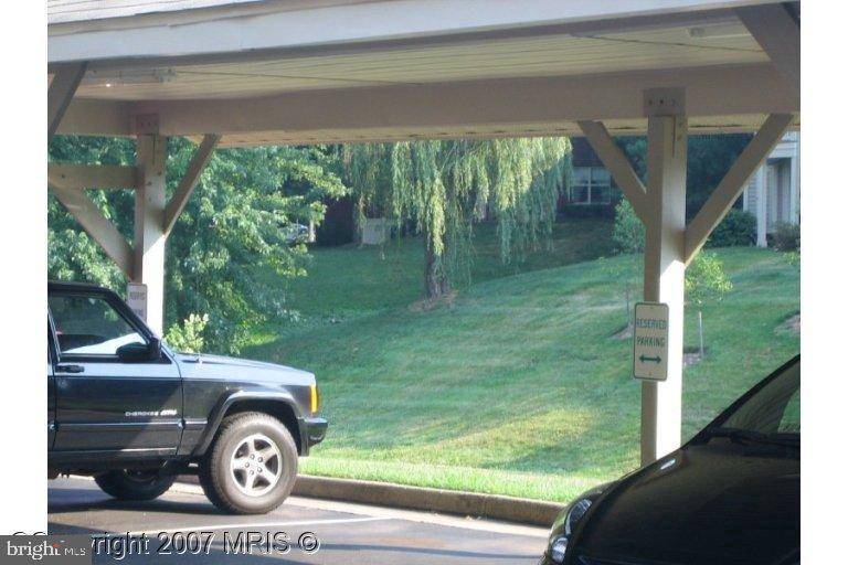 Reston, VA 20190,11655 GAS LIGHT CT #11655C-GL