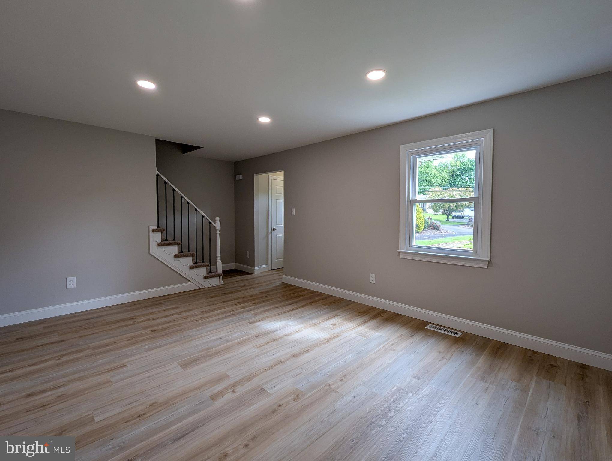 Perkasie, PA 18944,122 RIDGE AVE