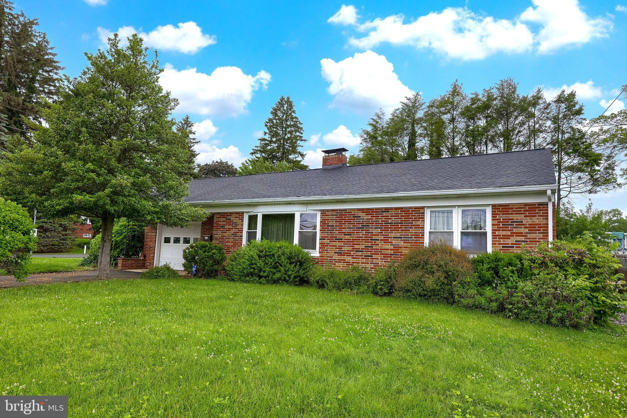 Lancaster, PA 17603,1919 WILSON AVE