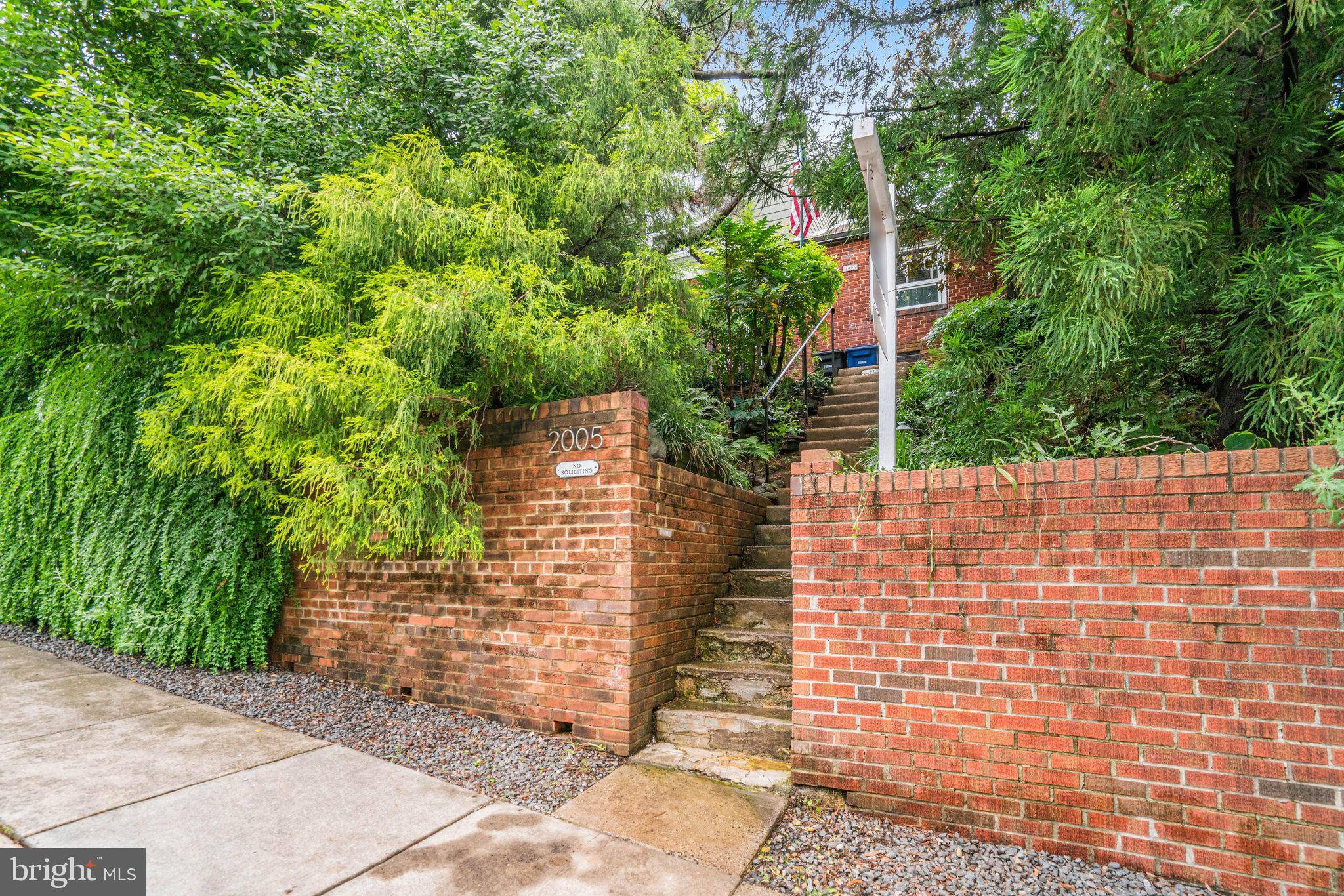 Arlington, VA 22204,2005 S QUINCY ST
