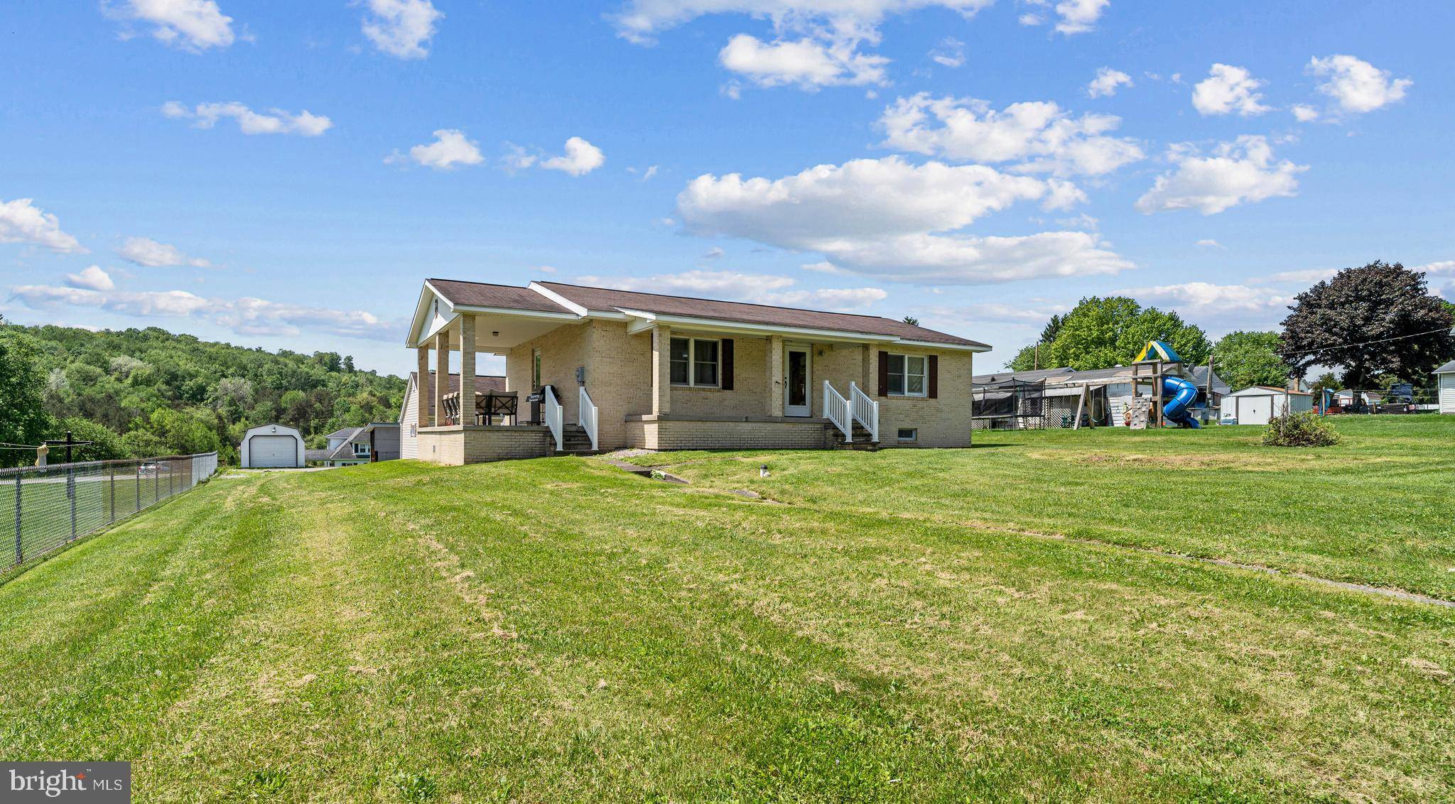 Brisbin, PA 16620,135 IRVIN ST