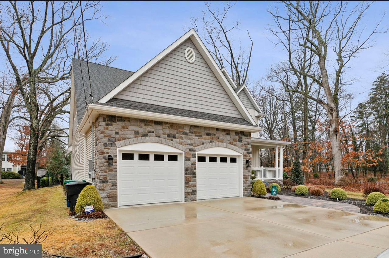 Hammonton, NJ 08037,922 CENTRAL AVE