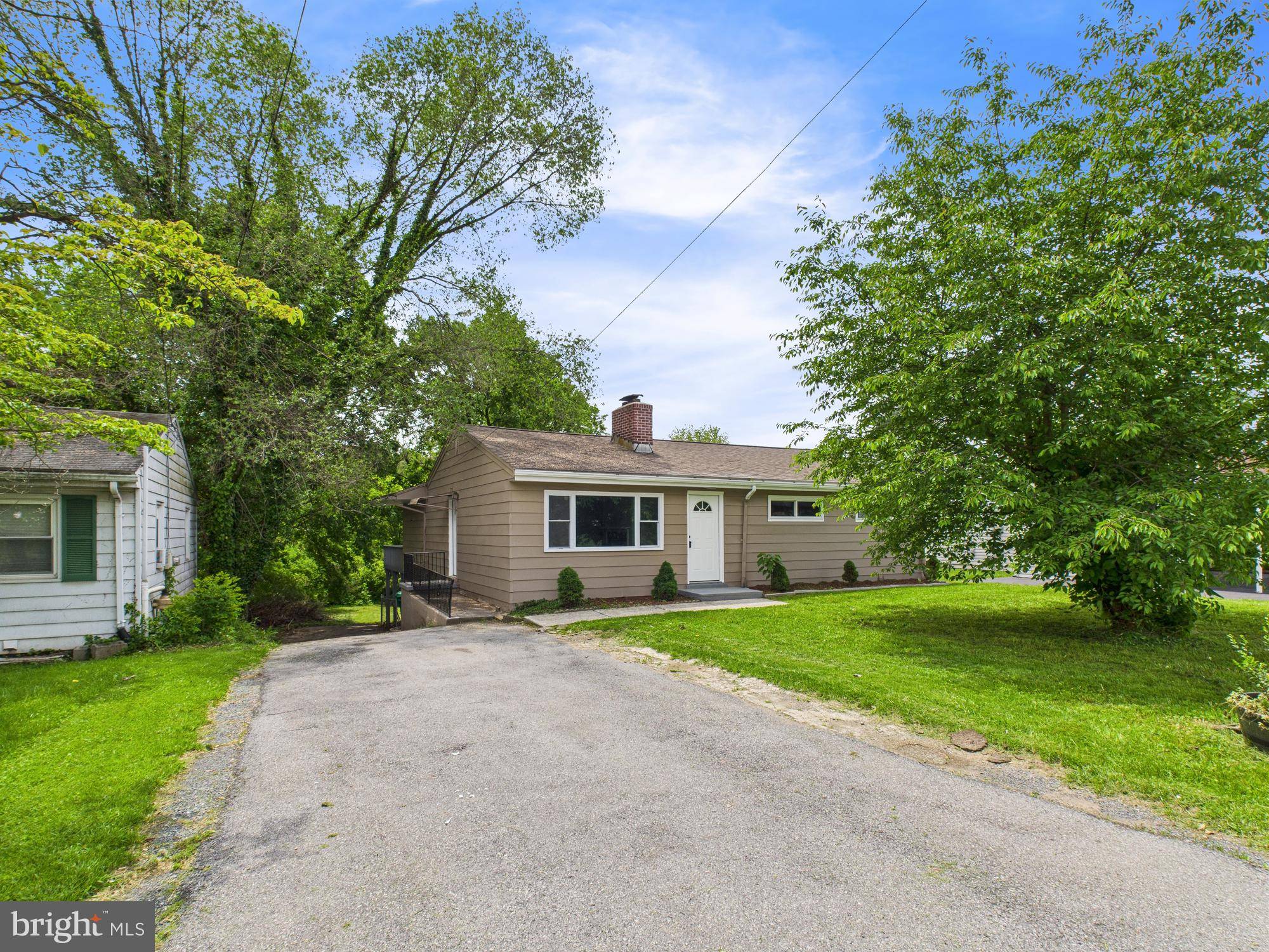 Harrisburg, PA 17112,5337 EARL DR