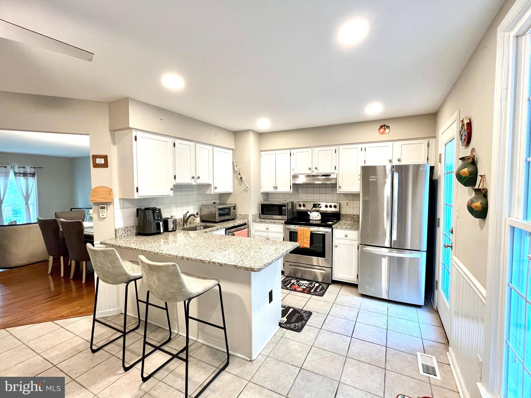 Centreville, VA 20121,6904 COMPTON LN