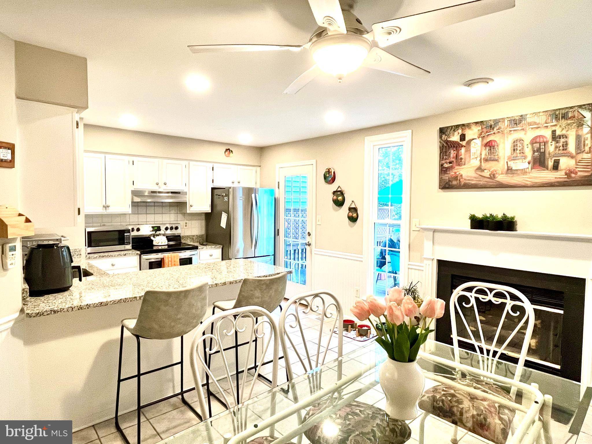 Centreville, VA 20121,6904 COMPTON LN
