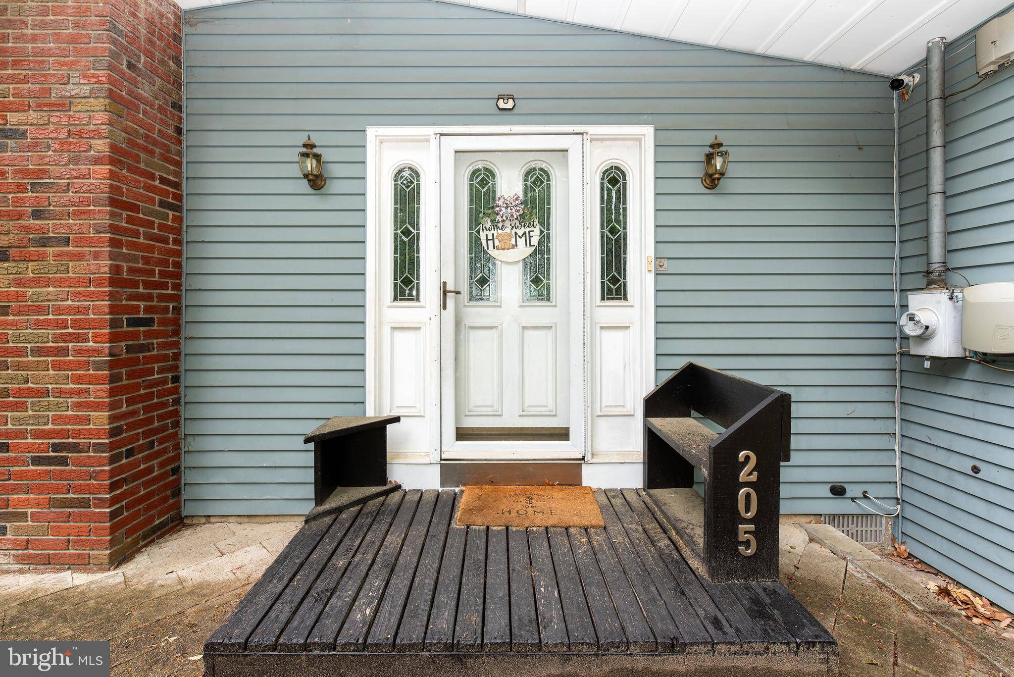 Berlin, NJ 08009,205 PEARTREE AVE