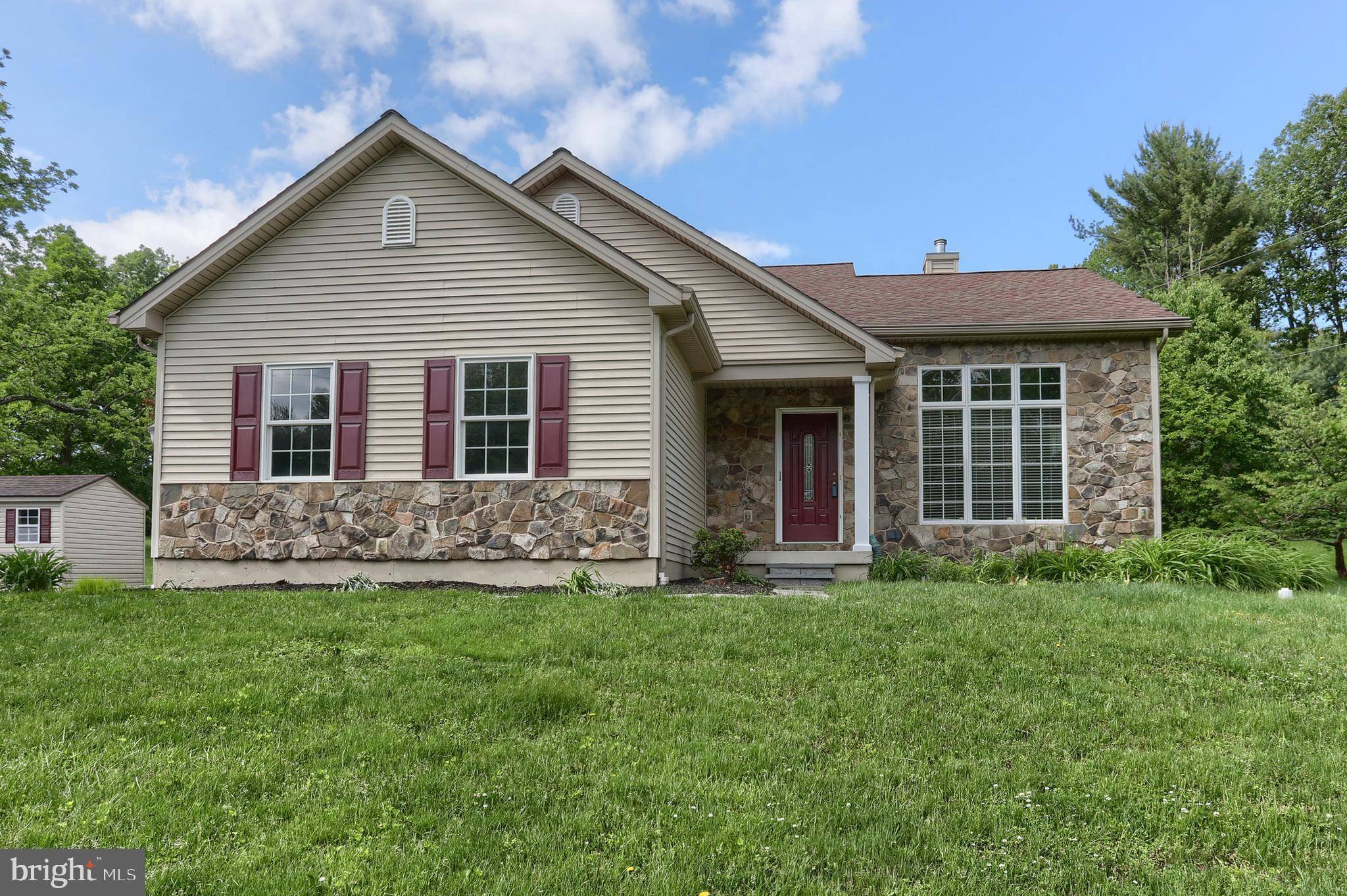 Hummelstown, PA 17036,112 CROOKED HILL RD