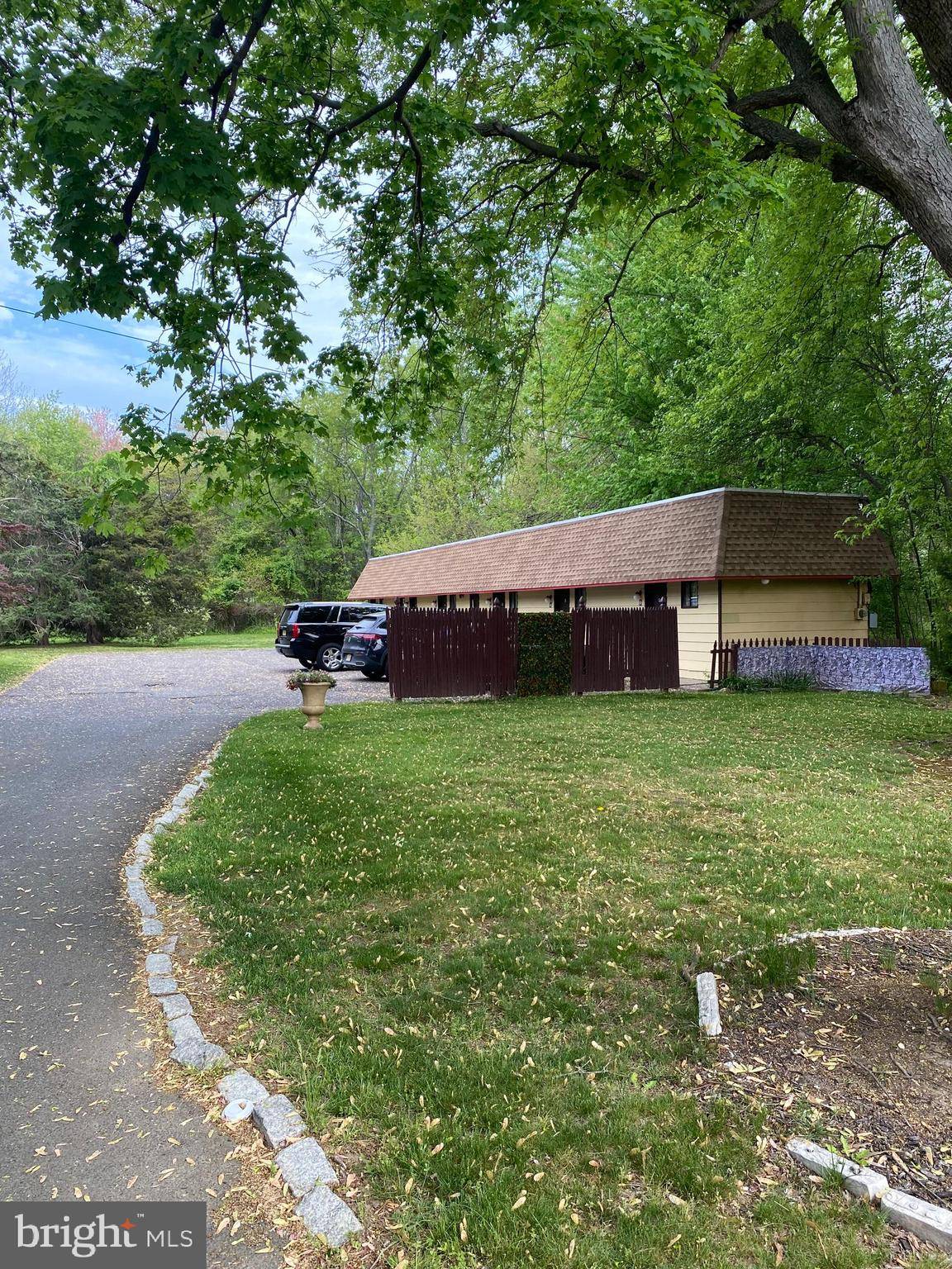 Robbinsville, NJ 08691,1210 ROUTE 130