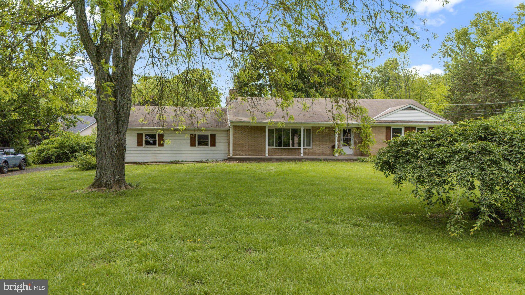 Quakertown, PA 18951,2375 MILL HILL RD