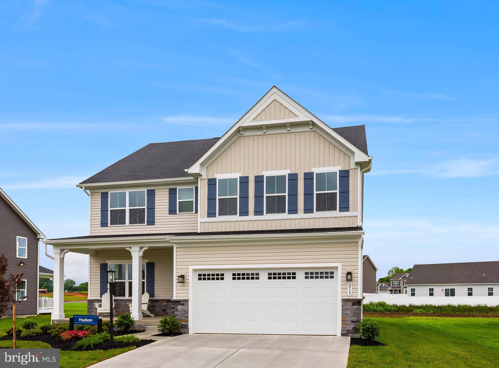 Martinsburg, WV 25403,213 RECIFE CT