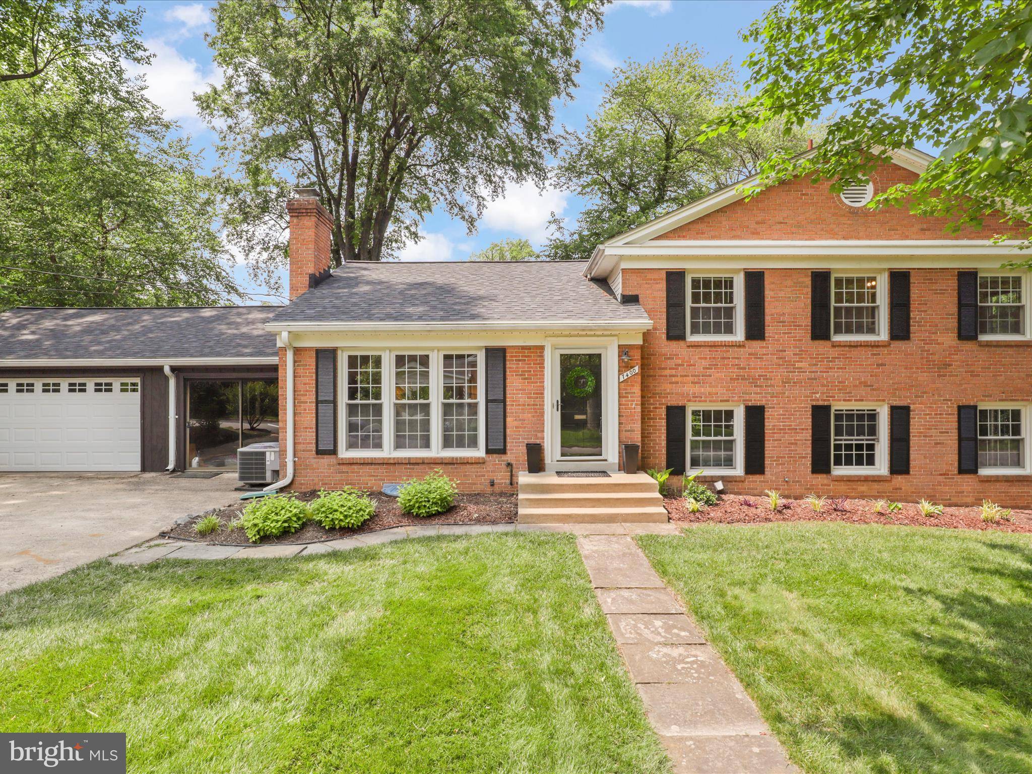 Falls Church, VA 22043,7400 LANHAM RD