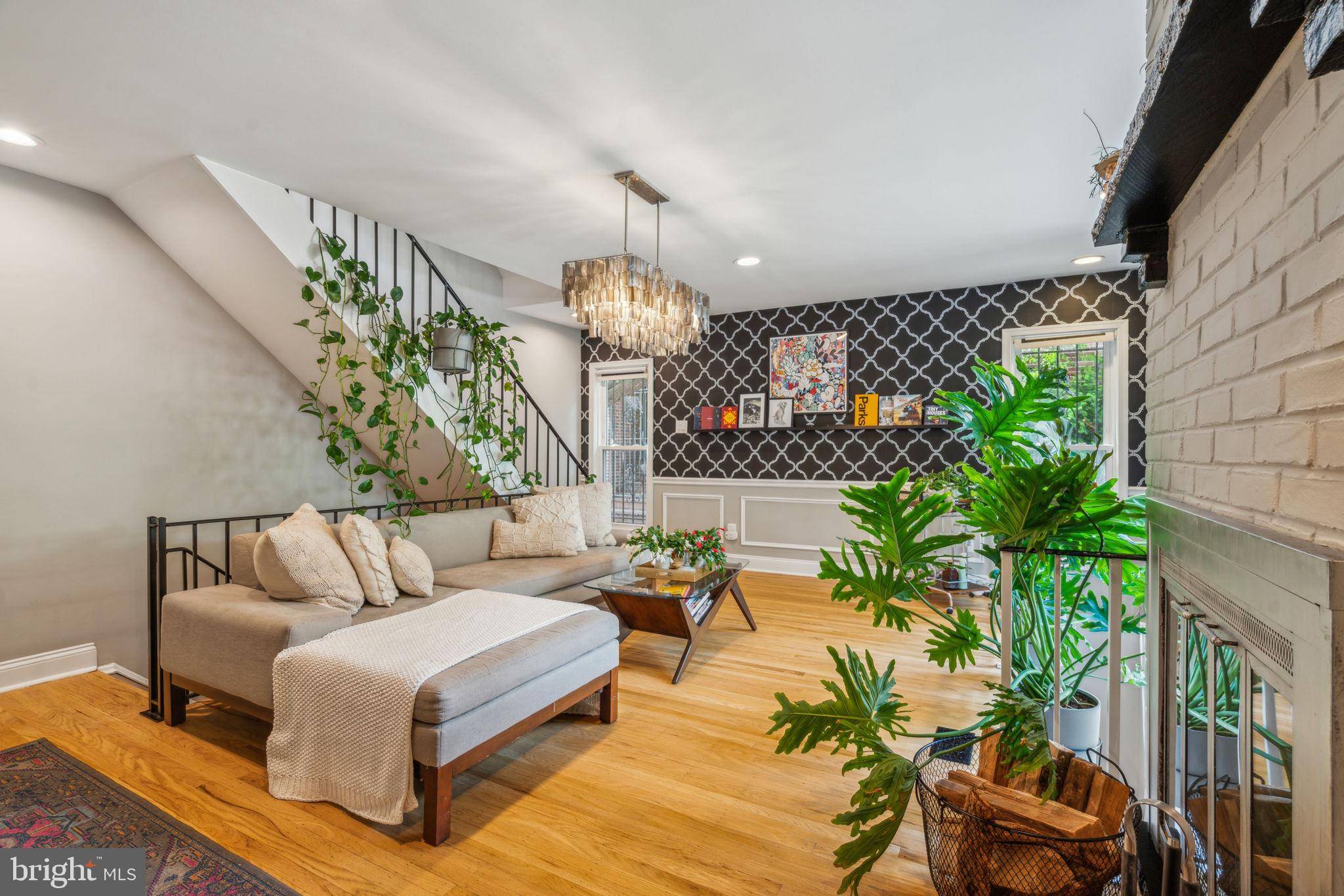 Philadelphia, PA 19147,403 S ALDER ST