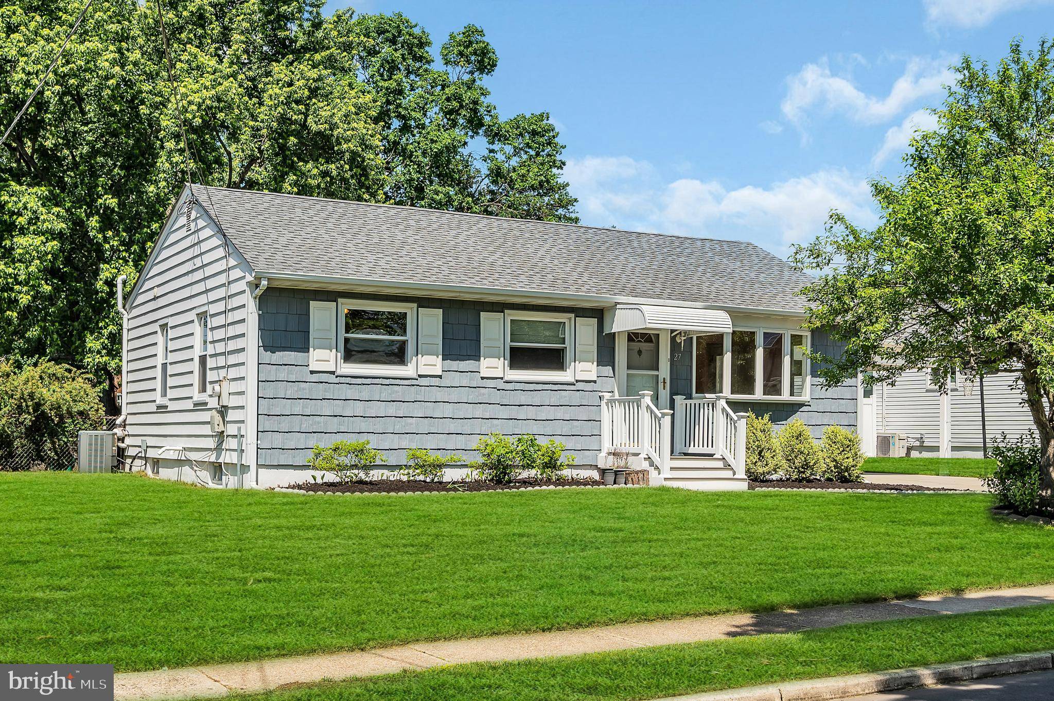 Bordentown, NJ 08505,27 WILLOW RD