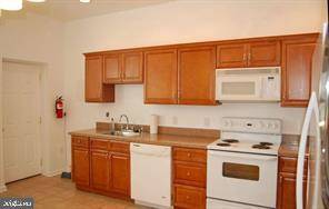 Glassboro, NJ 08028,112 W HIGH ST