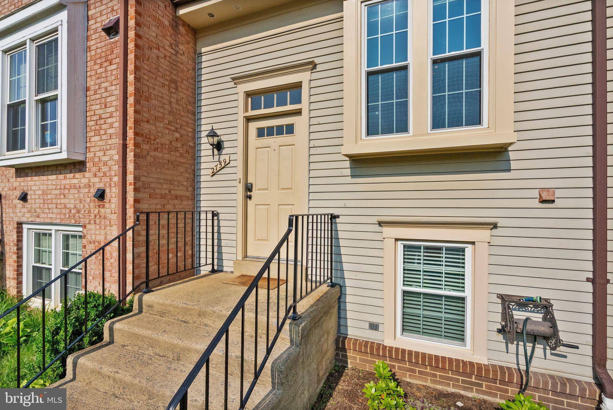 Vienna, VA 22180,2759 STONE HOLLOW DR