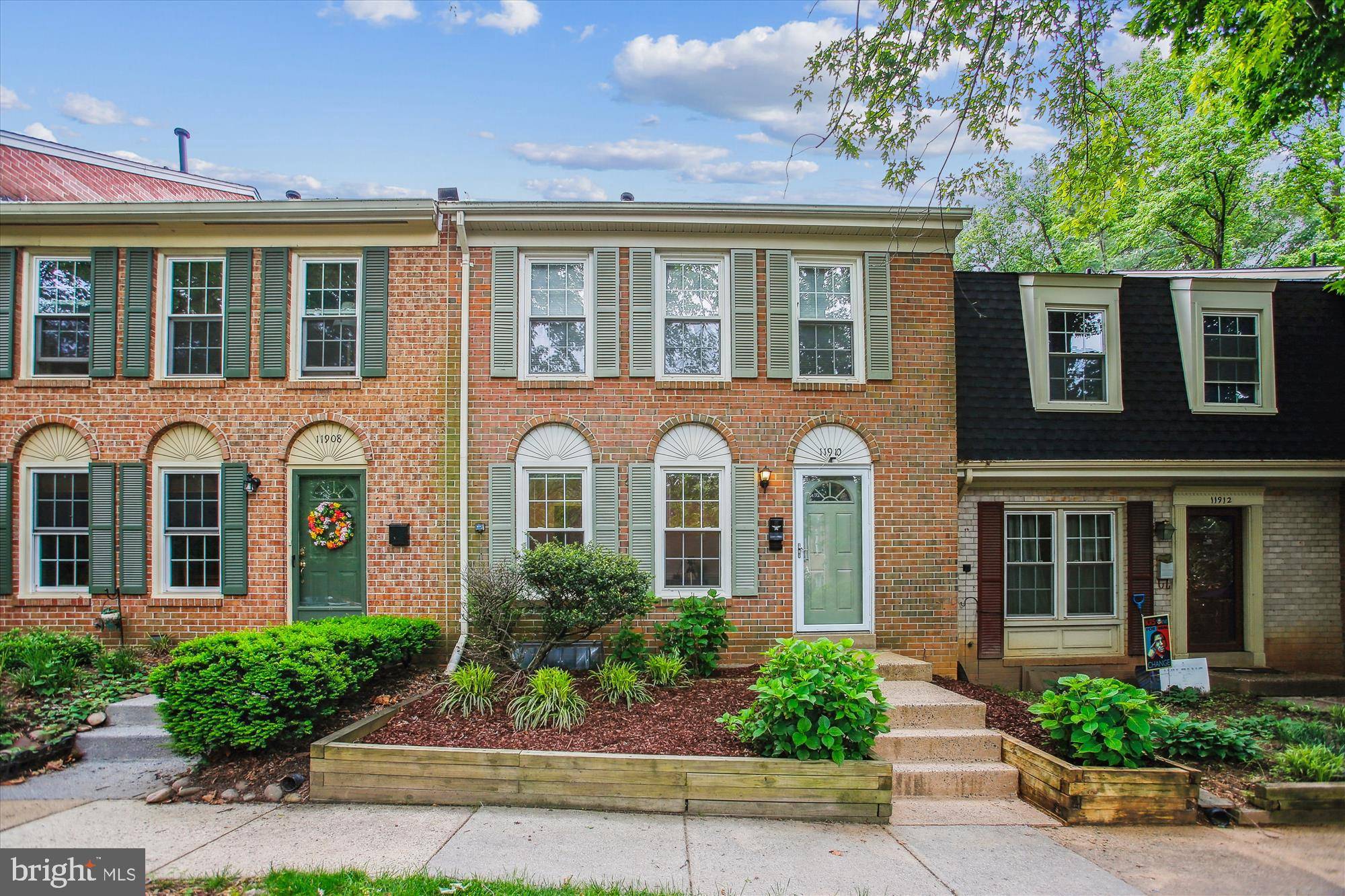 Reston, VA 20191,11910 SAINT JOHNSBURY CT